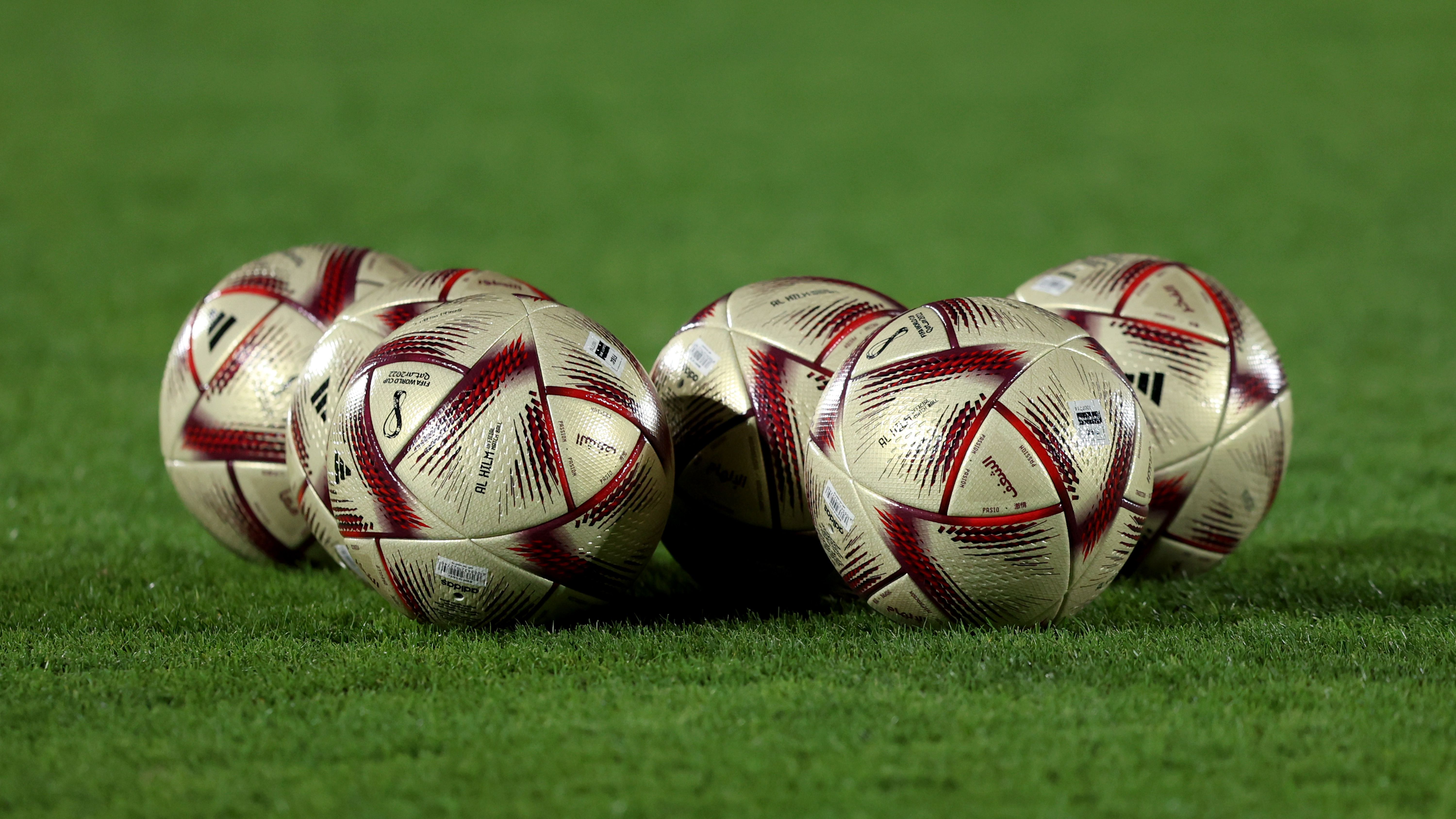Al Hilm: conheça a bola oficial dos últimos jogos Copa do Mundo FIFA no  Catar!