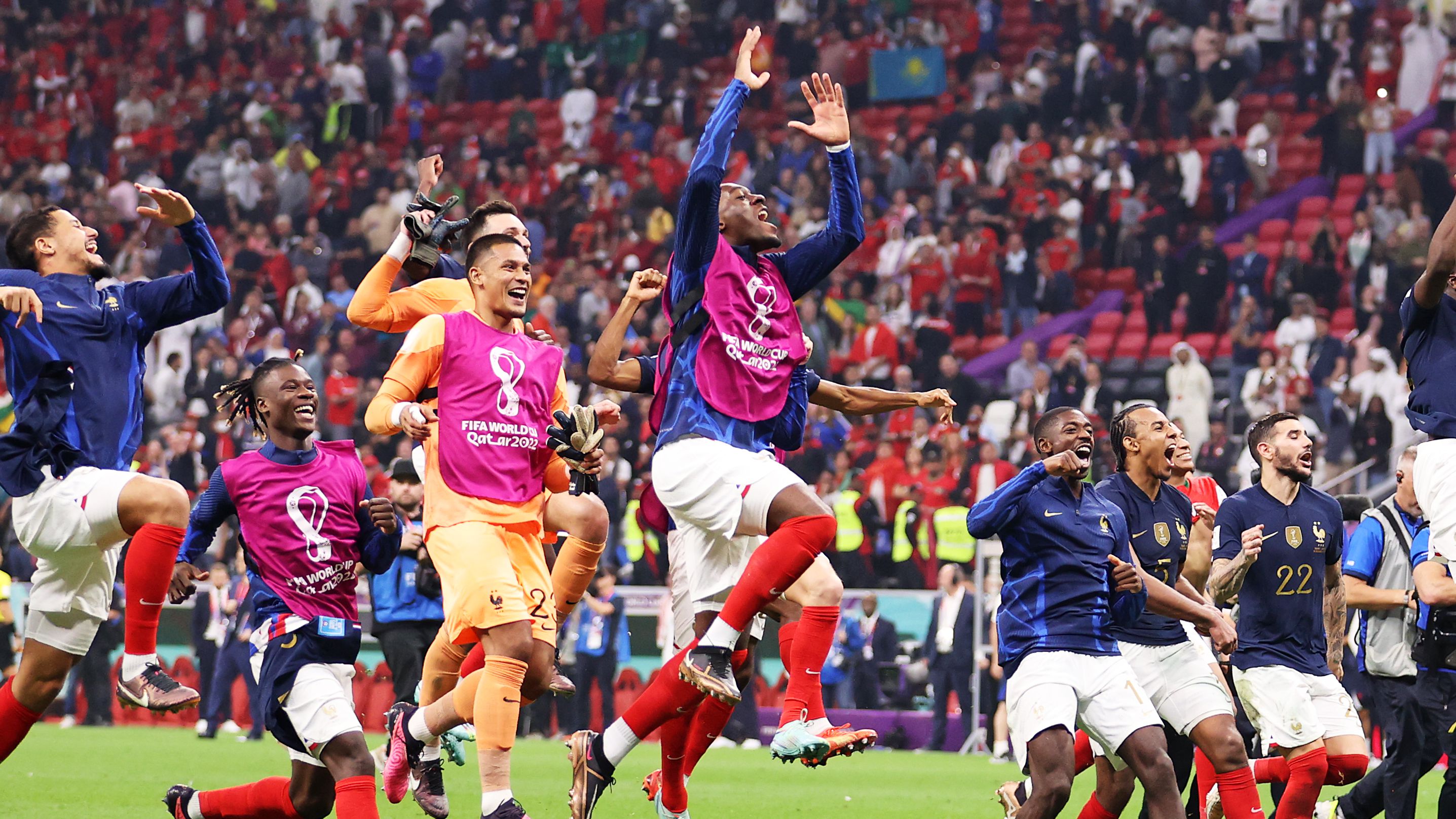 Seleção da França comemorando a classificação para a final (Crédito: Getty Images)