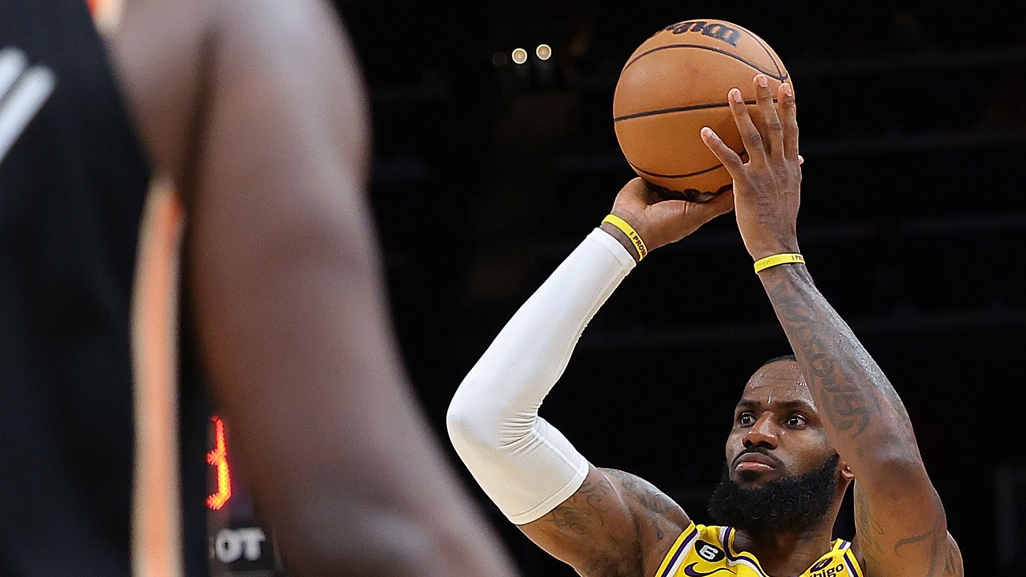 Lakers vence mais uma com boa atuação de Lebron James (Crédito: Getty Images)