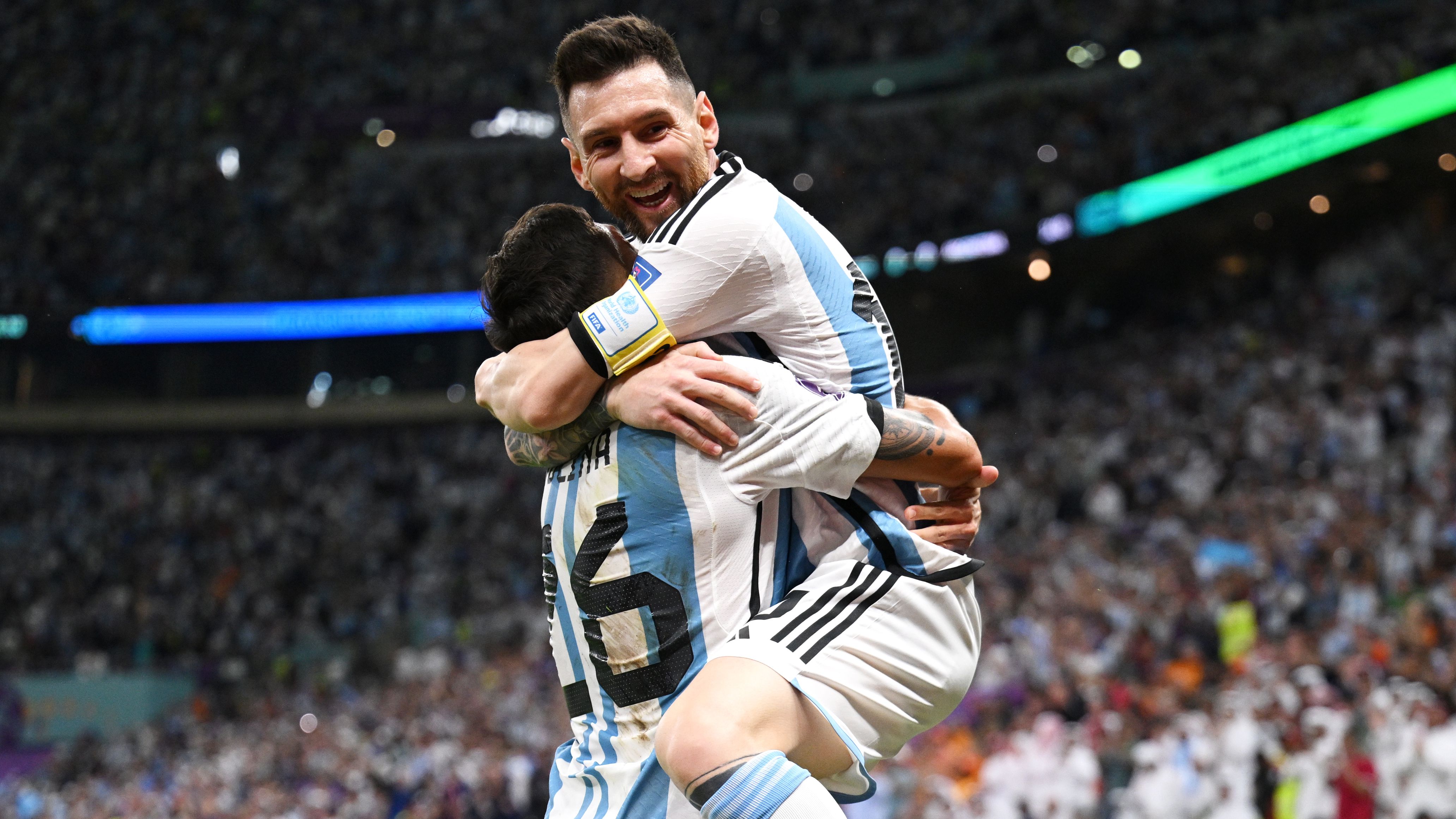 Molina e Messi comemorando primeiro gol da Argentina (Crédito: Getty Images)