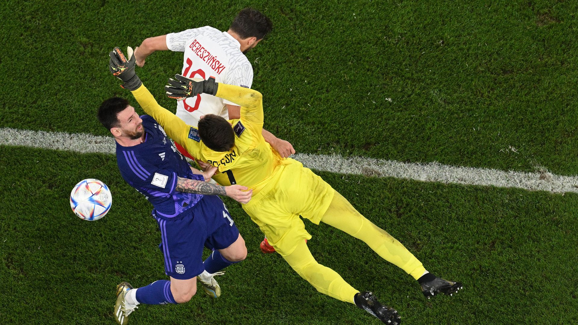 Polônia e Argentina se enfrentando na Copa do Mundo 2022