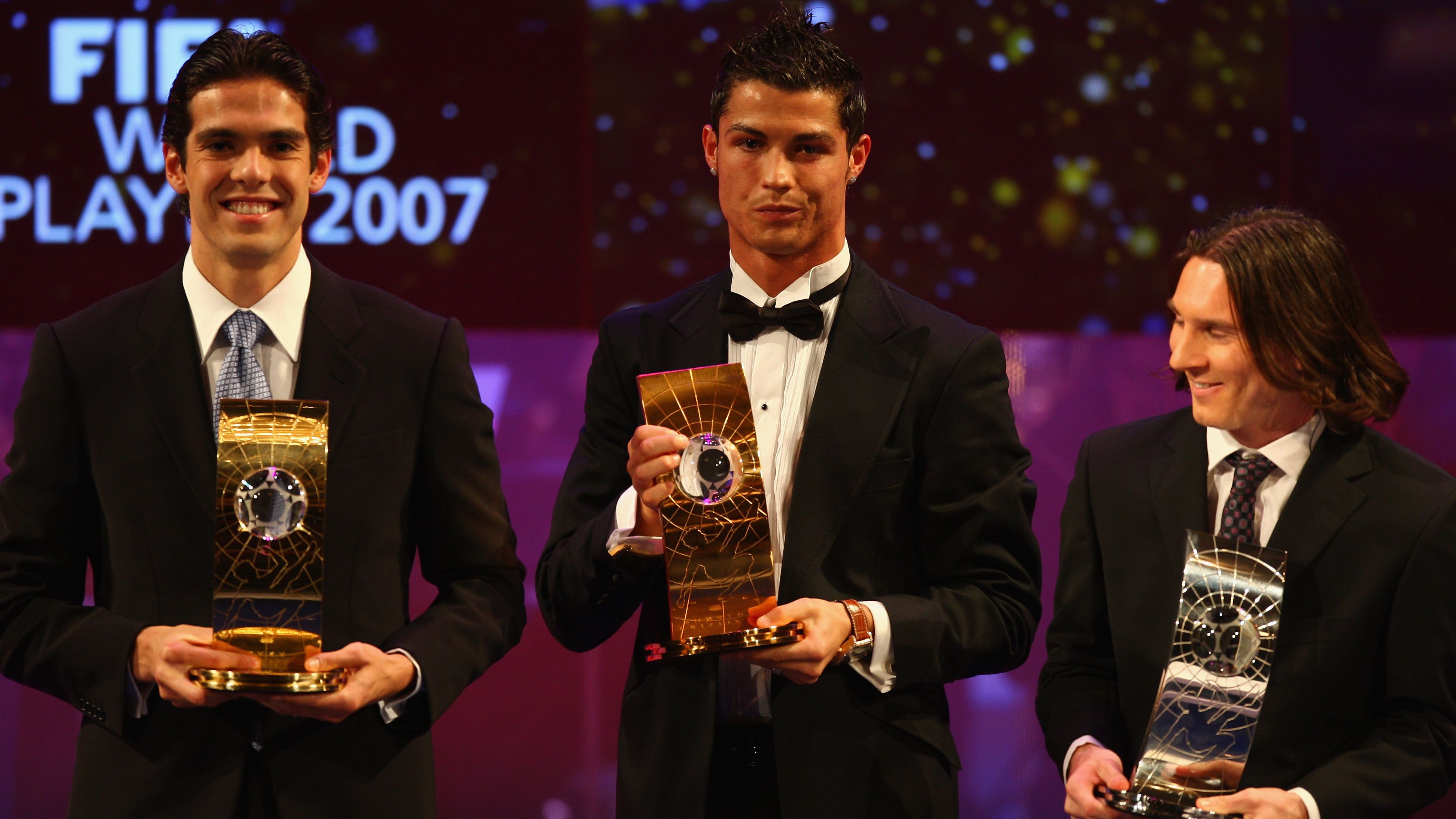 Kaká teve prêmio entregue por Pelé em 2007