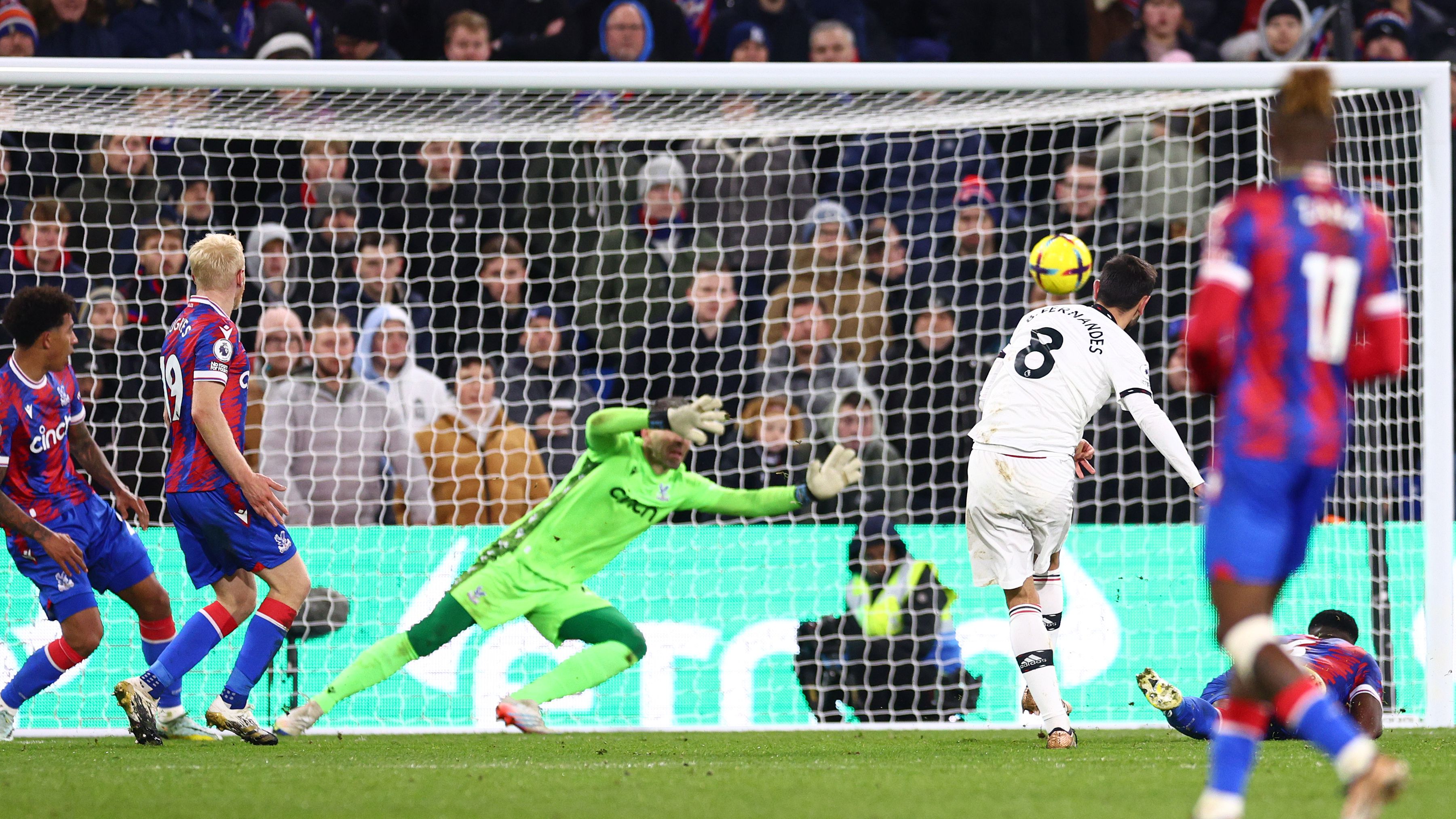 Momento do gol marcado por Bruno Fernandes (Crédito: Getty Images)