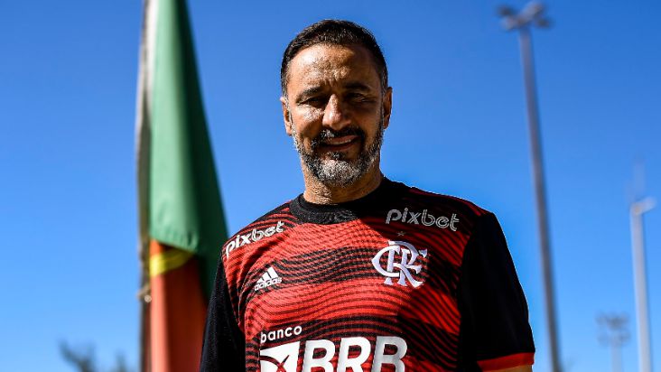 VP chega ao Flamengo após um ano de contrato cumprido pelo Corinthians (Crédito: Marcelo Cortes / Flamengo)
