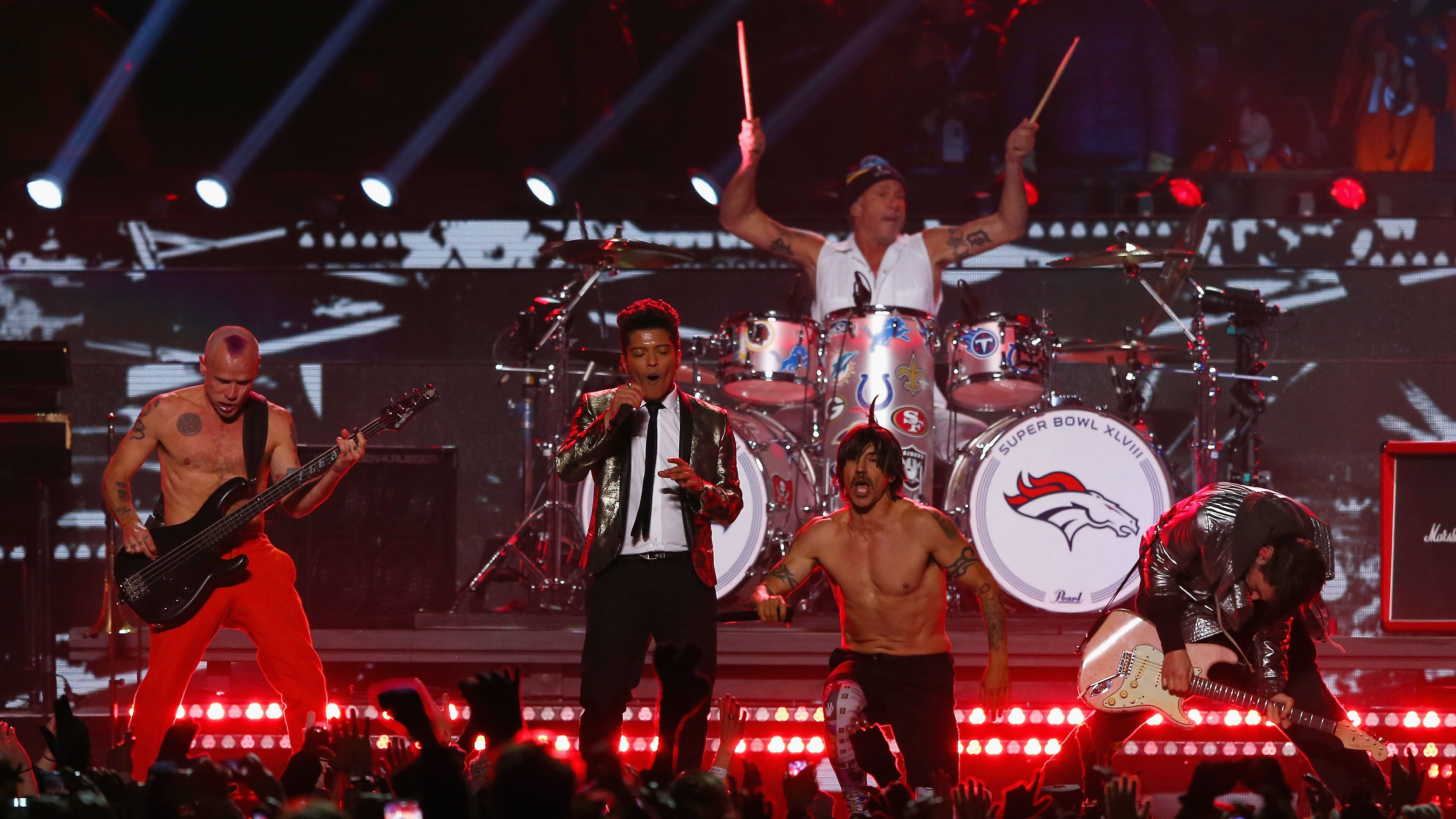 Bruno Mars e Red Hot Chilli Peppers, em 2014
