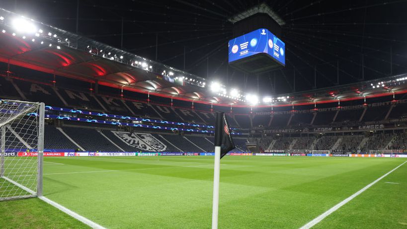 Campo da partida Frankfurt x Napoli pela Champions League 2022/2023
