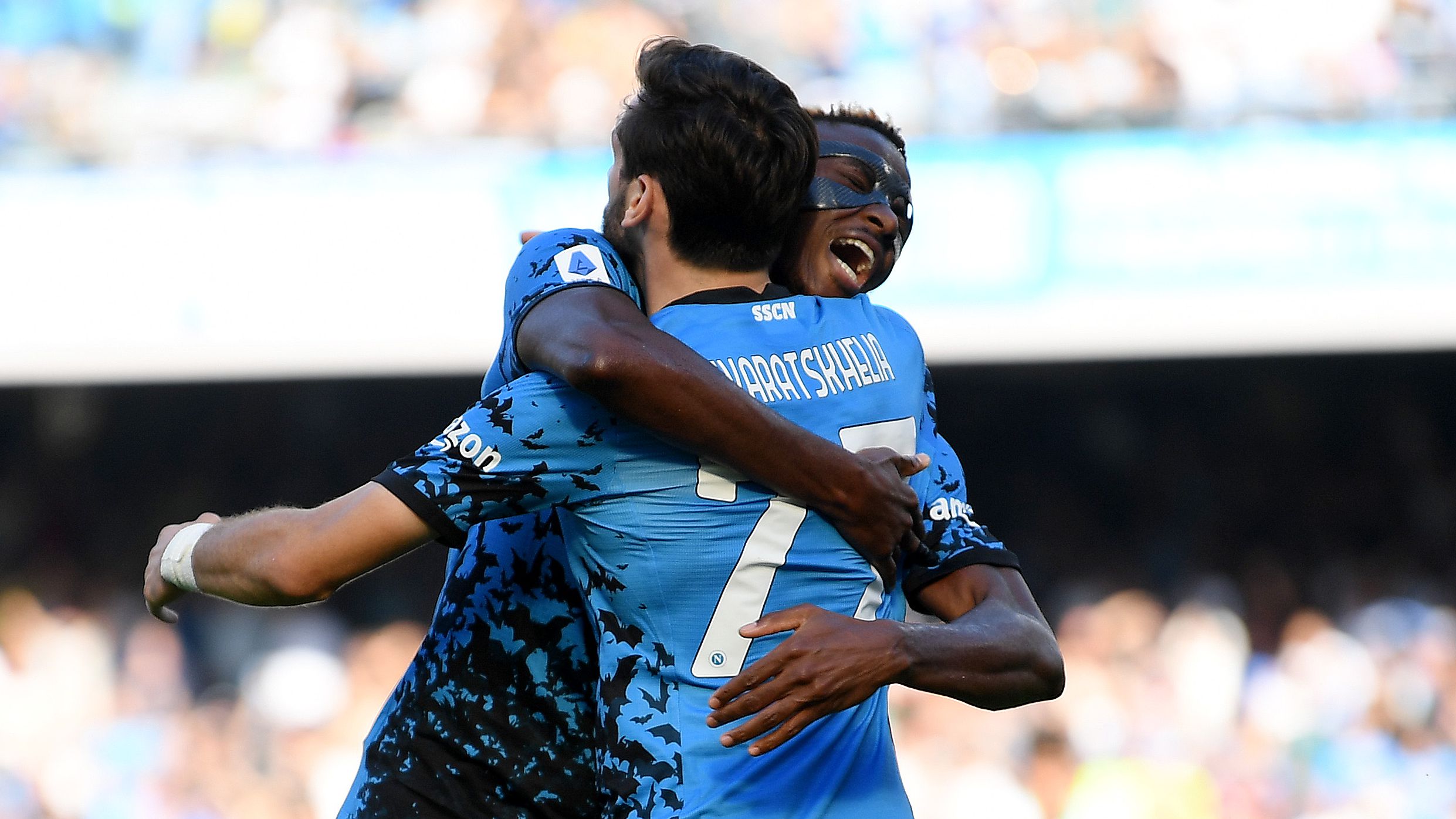 Kvara e Osimhen comemorando gol do Napoli (Crédito: Getty Images)