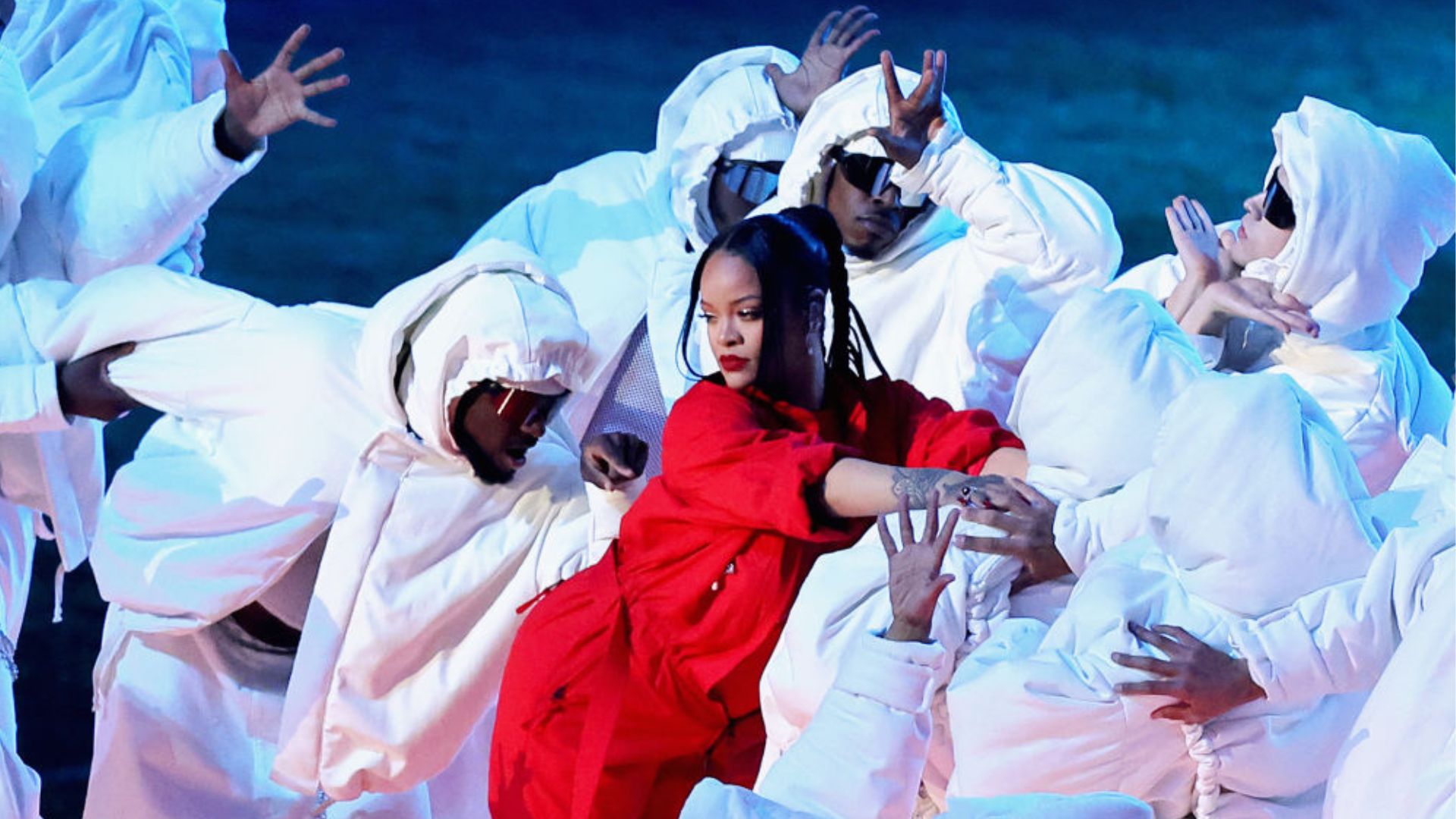 Rihanna cantando no Super Bowl