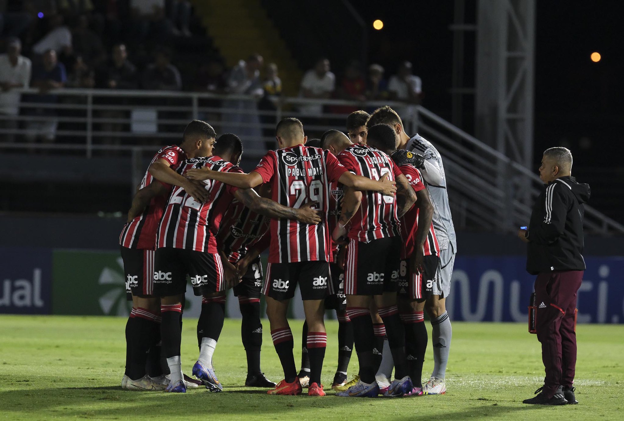 São Paulo foi derrotado pelo Bragantino na última quarta-feira, 8