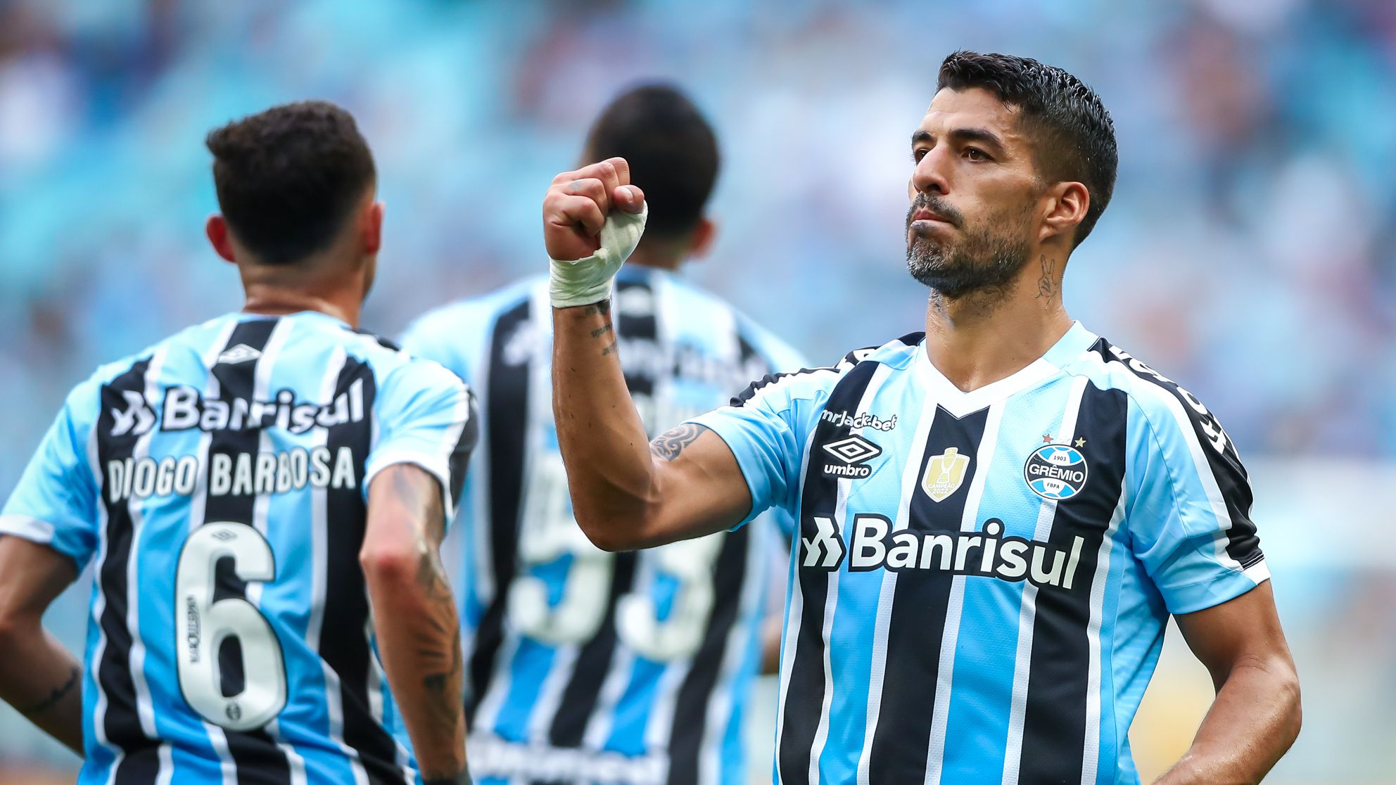 Suárez comemorando mais um gol pelo Grêmio (Crédito: Lucas Uebel / Grêmio)