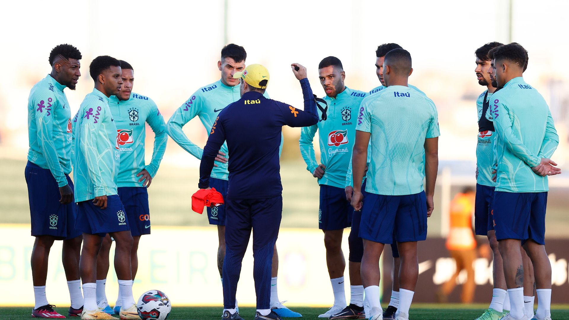 Seleção treina para amistoso contra o Marrocos