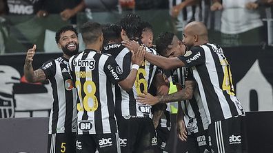 Elenco do Atlético-MG comemora o avanço na Libertadores