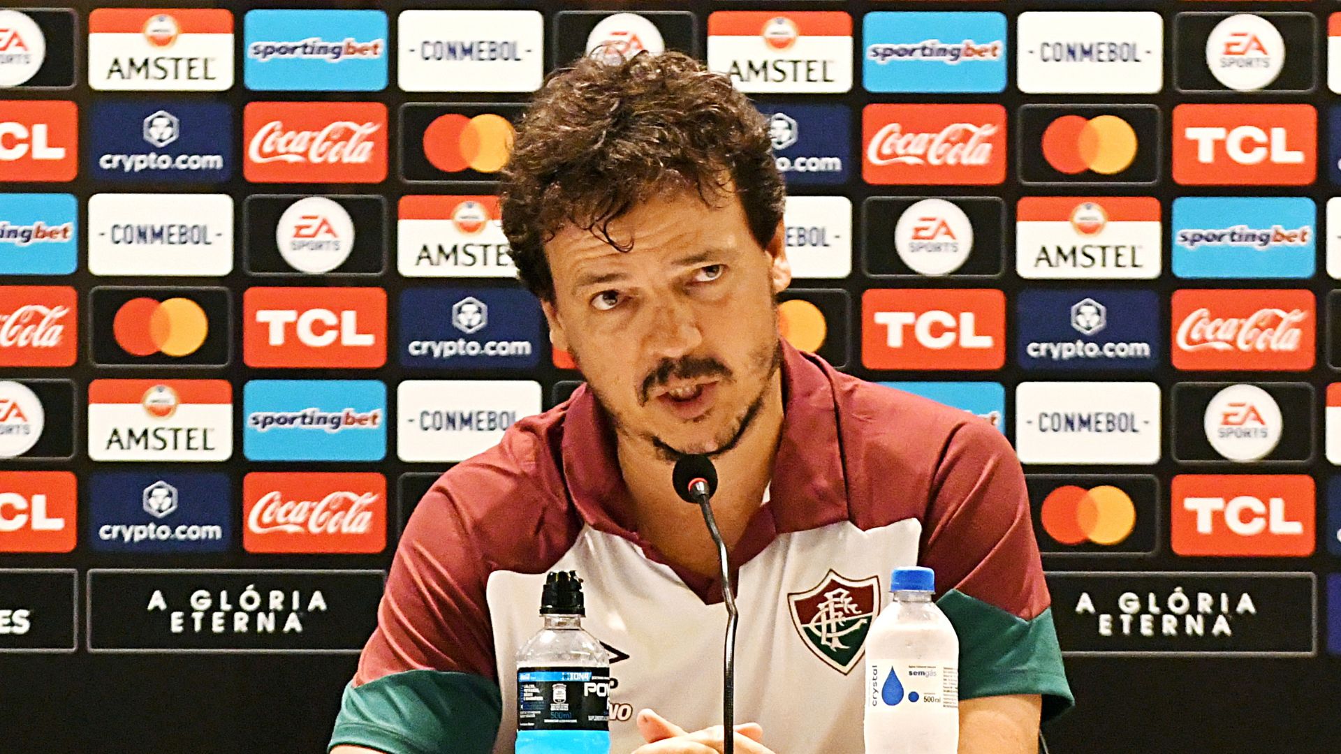 Fernando Diniz é um dos alvos da Seleção Brasileira