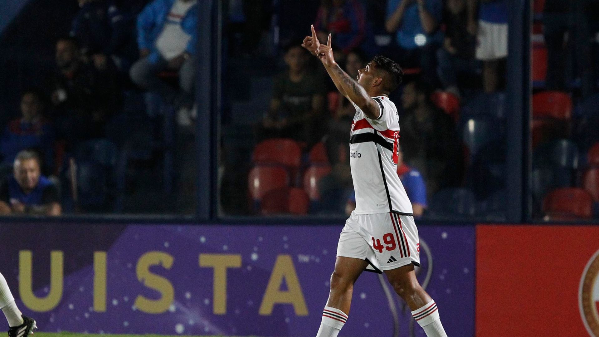 Erison desencantou e marcou os dois gols da vitória do São Paulo (Crédito: Rubens Chiri / São Paulo)