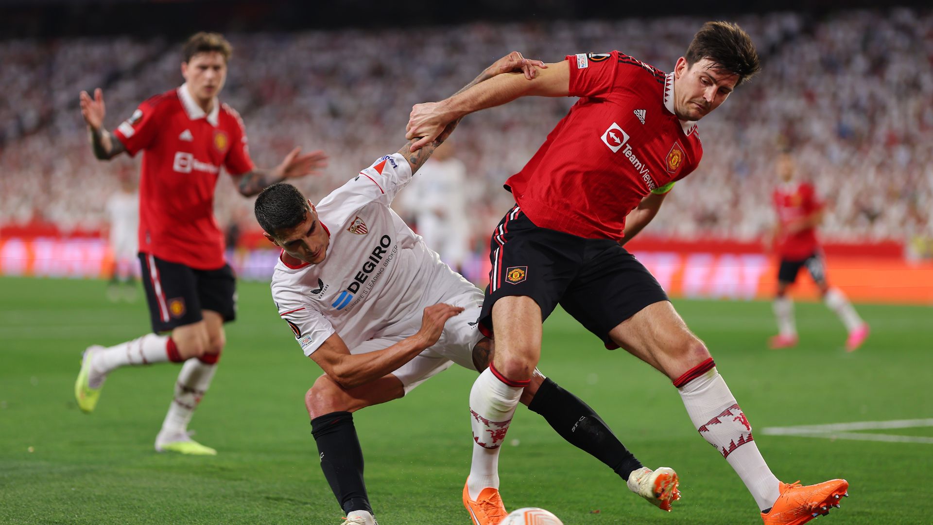Jogo truncado entre Sevilla e Manchester United (Crédito: Getty Images)