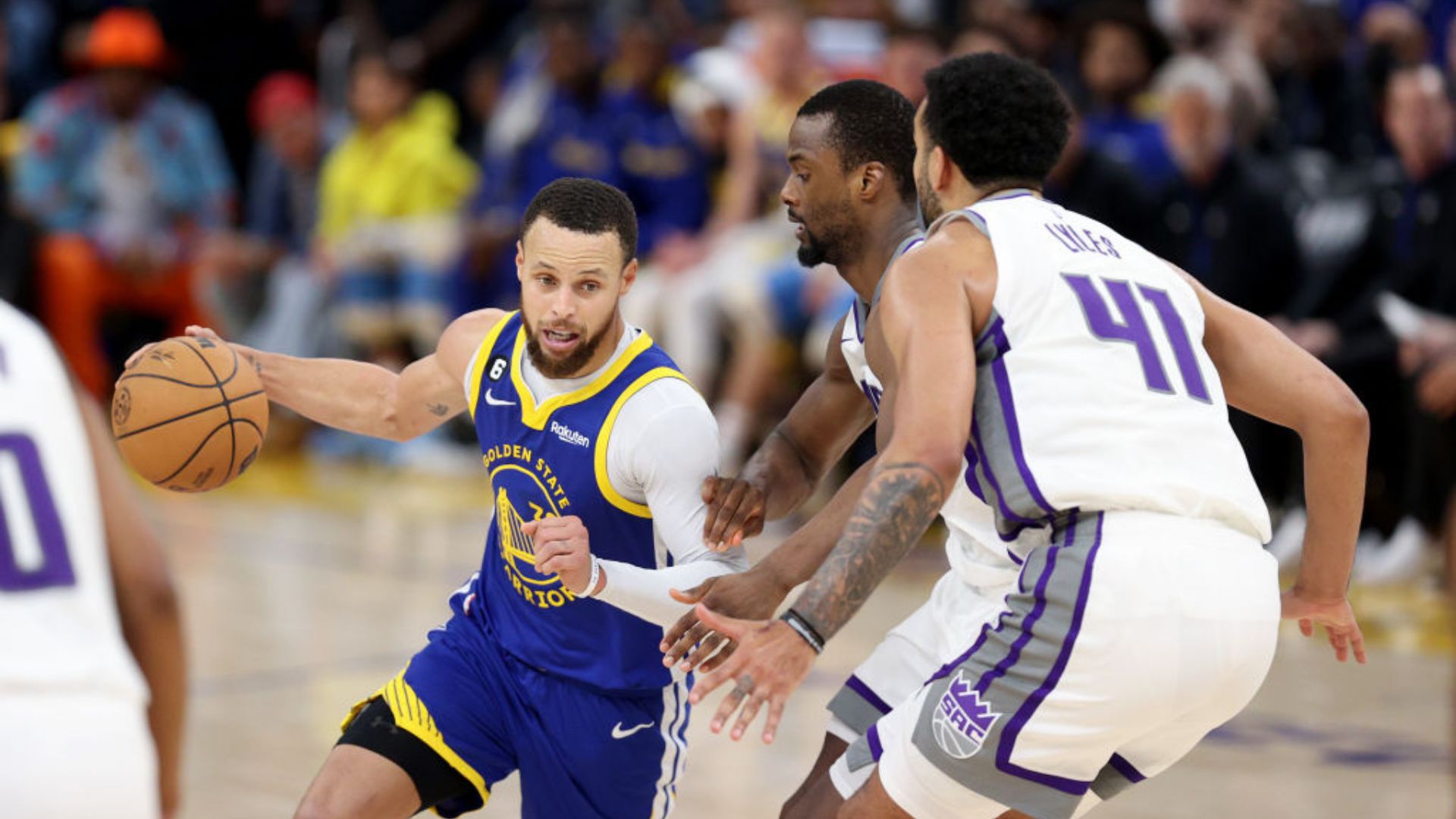 Kings e Curry em ação na NBA