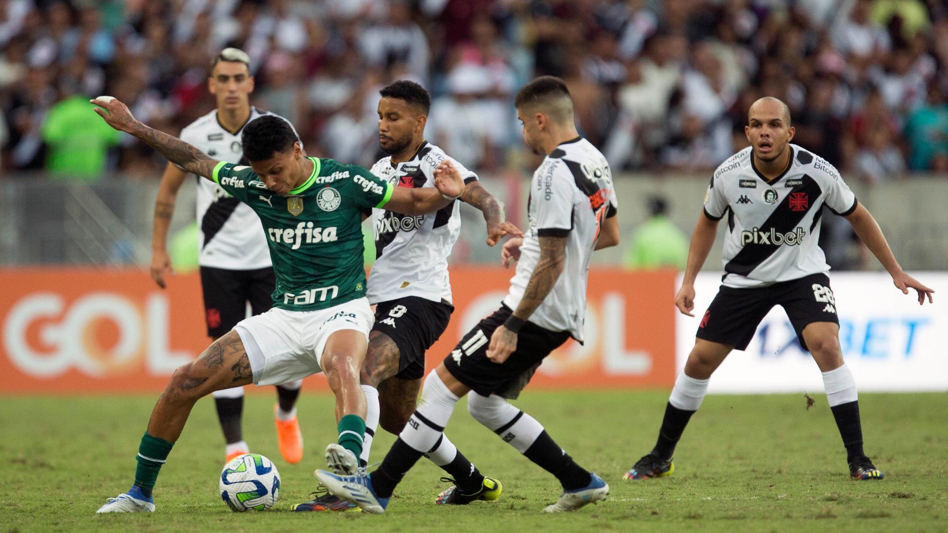 Vasco em campo contra o Palmeiras