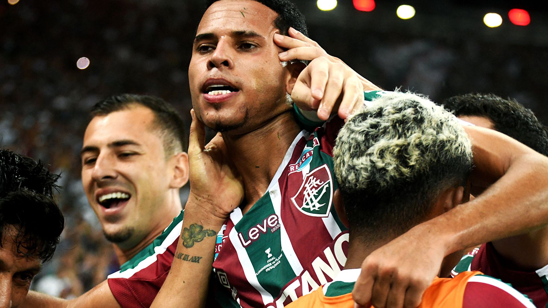 Aleksander comemorando gol marcado na final do Campeonato Carioca (Crédito: Mailson Santana / Fluminense)