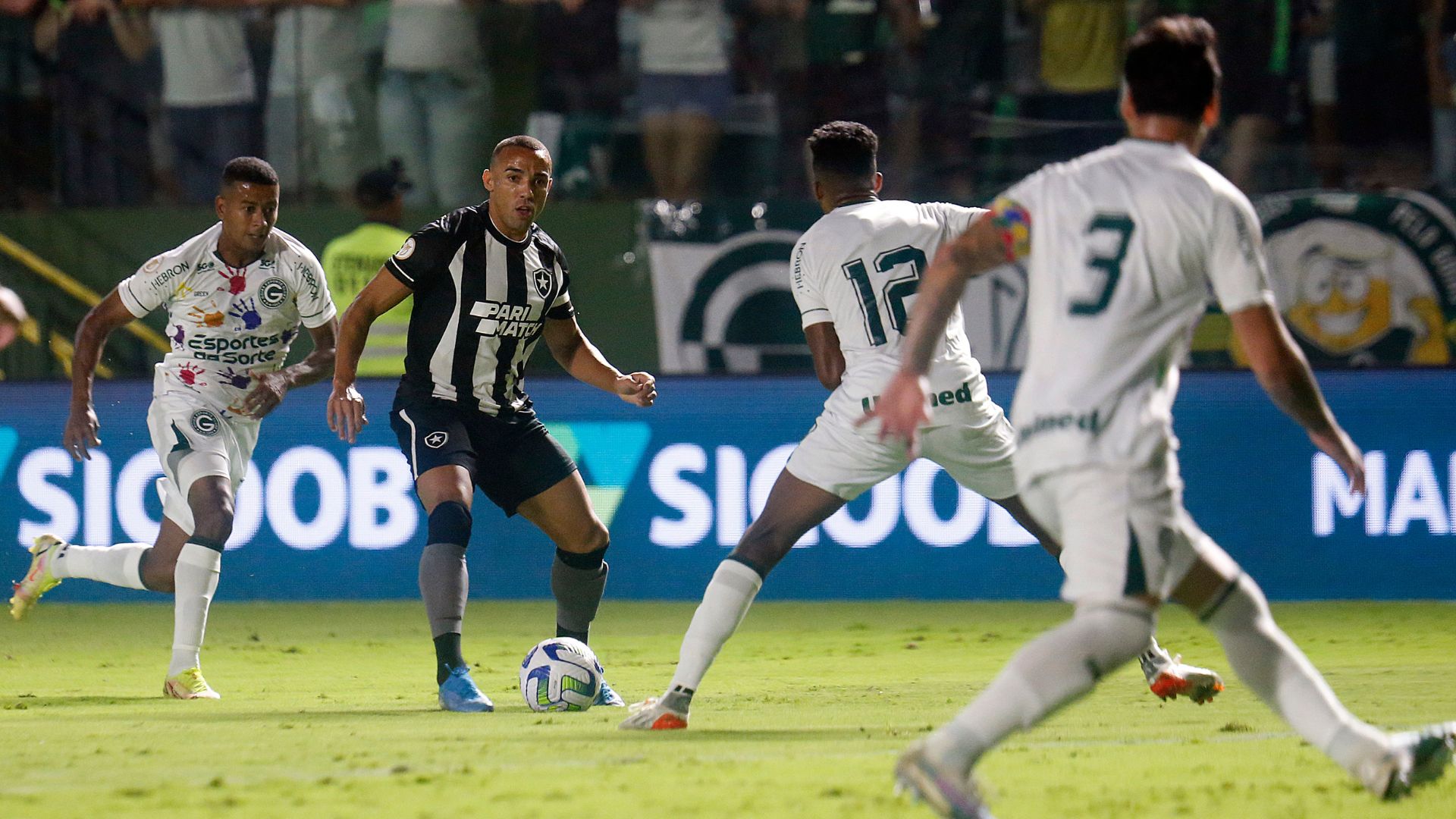 Goiás x Botafogo no Brasileirão 2023
