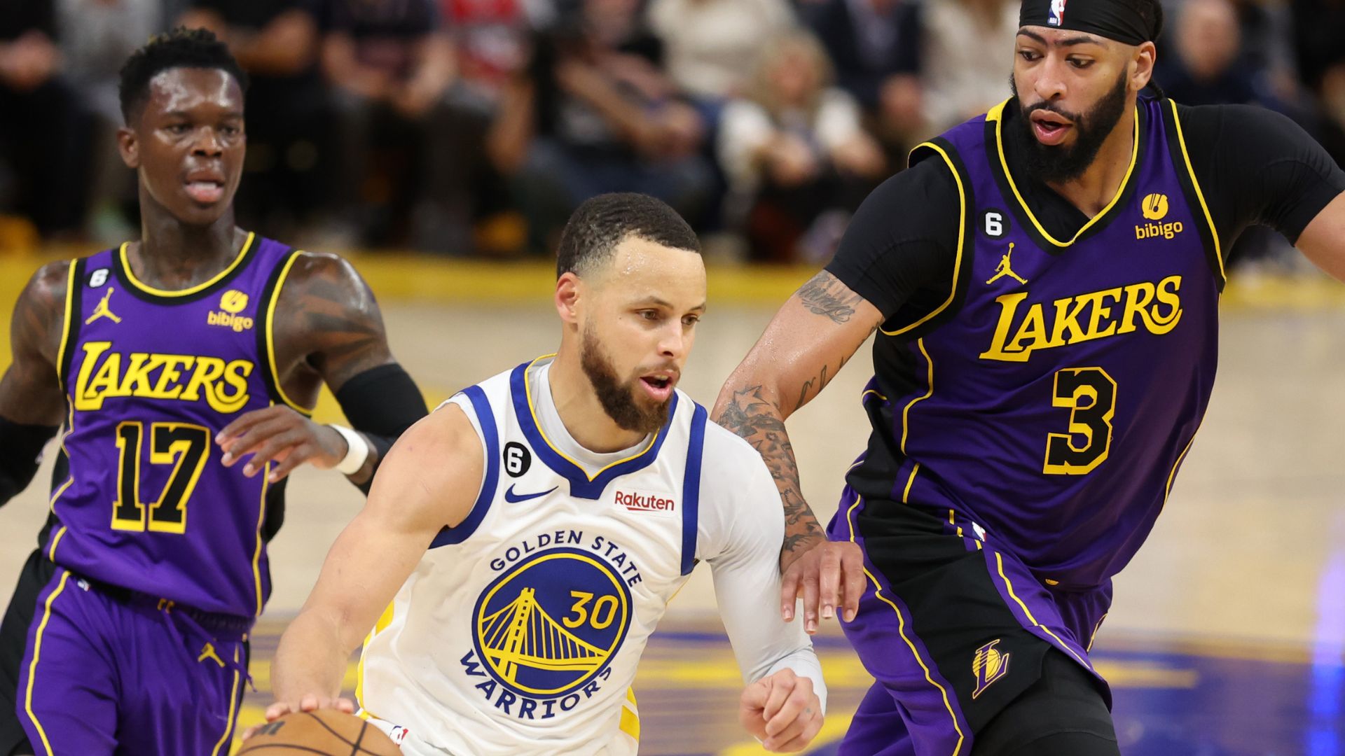 Resumo da NBA: Lakers e Warriors vencem e acirram corrida pelos Playoffs no  Oeste