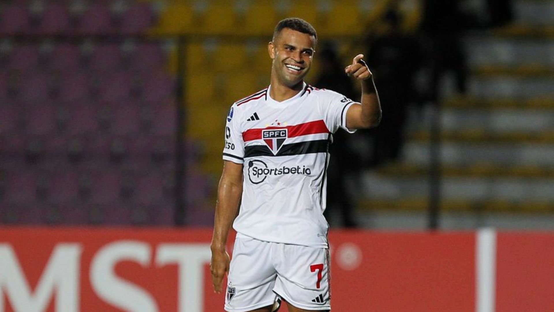Alisson fez um gol pelo São Paulo