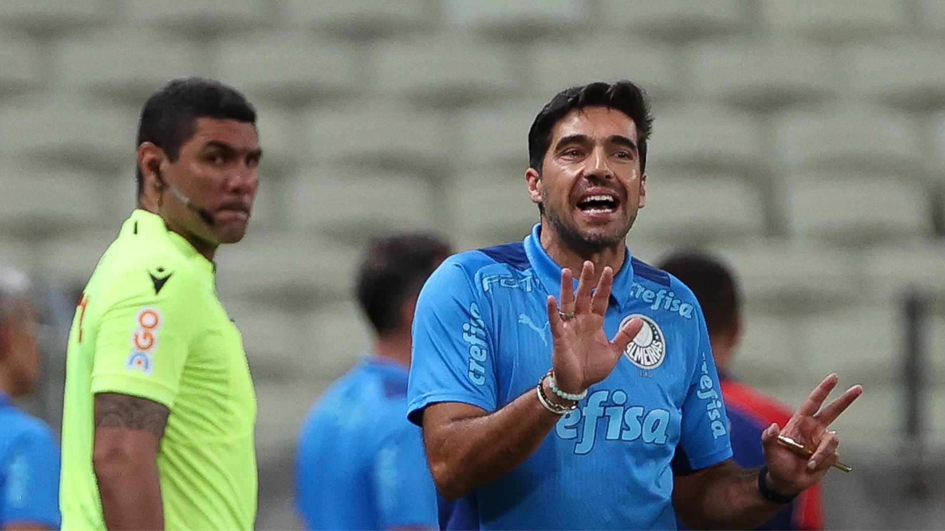 Abel Ferreira durante a partida contra o Fortaleza (Crédito: Cesar Greco / Palmeiras)