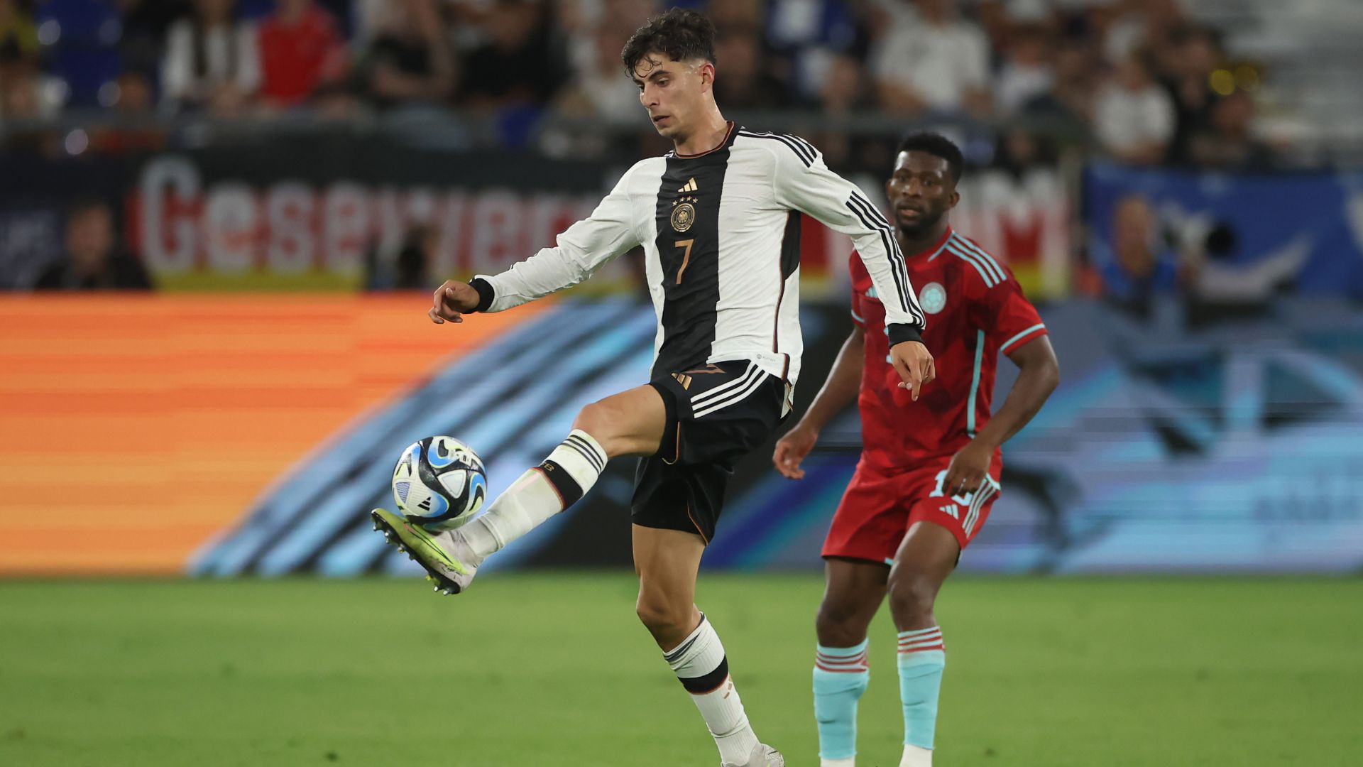 Kai Havertz em ação pela seleção da Alemanha, em amistoso contra a Colômbia (Crédito: Getty Images)