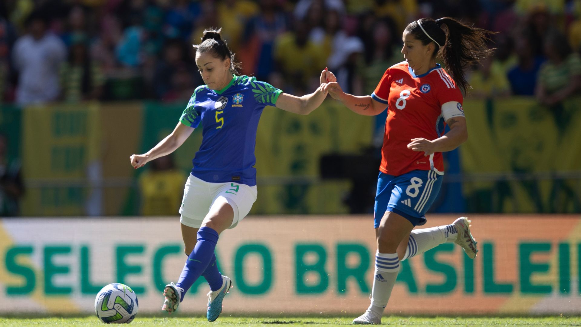 Brasil e Chile no amistoso pré-Copa do Mundo