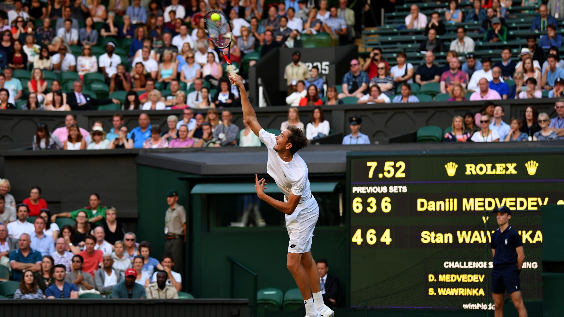 Medvedev em ação em Wimbledon (Crédito: Getty Images)