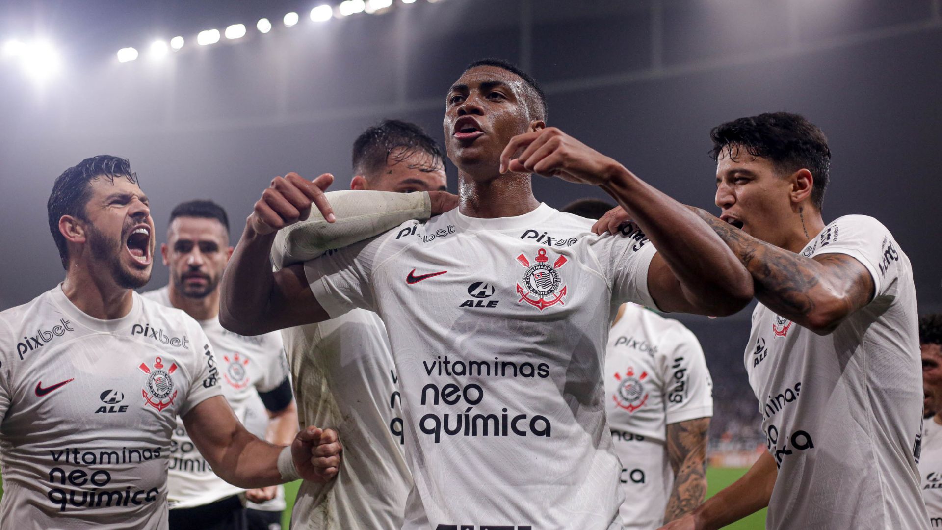 Corinthians decide vaga contra o Universitario 