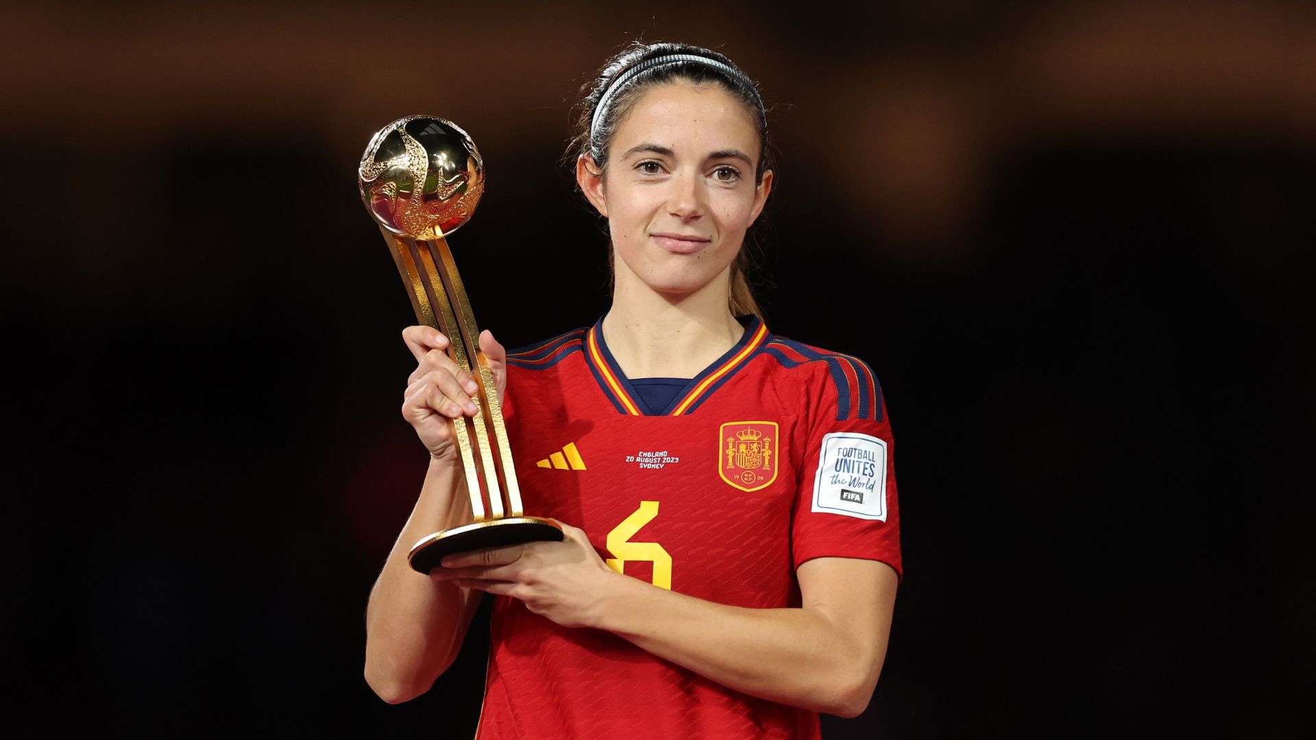 Aidana Bonmati é eleita a melhor jogadora da Europa na temporada
