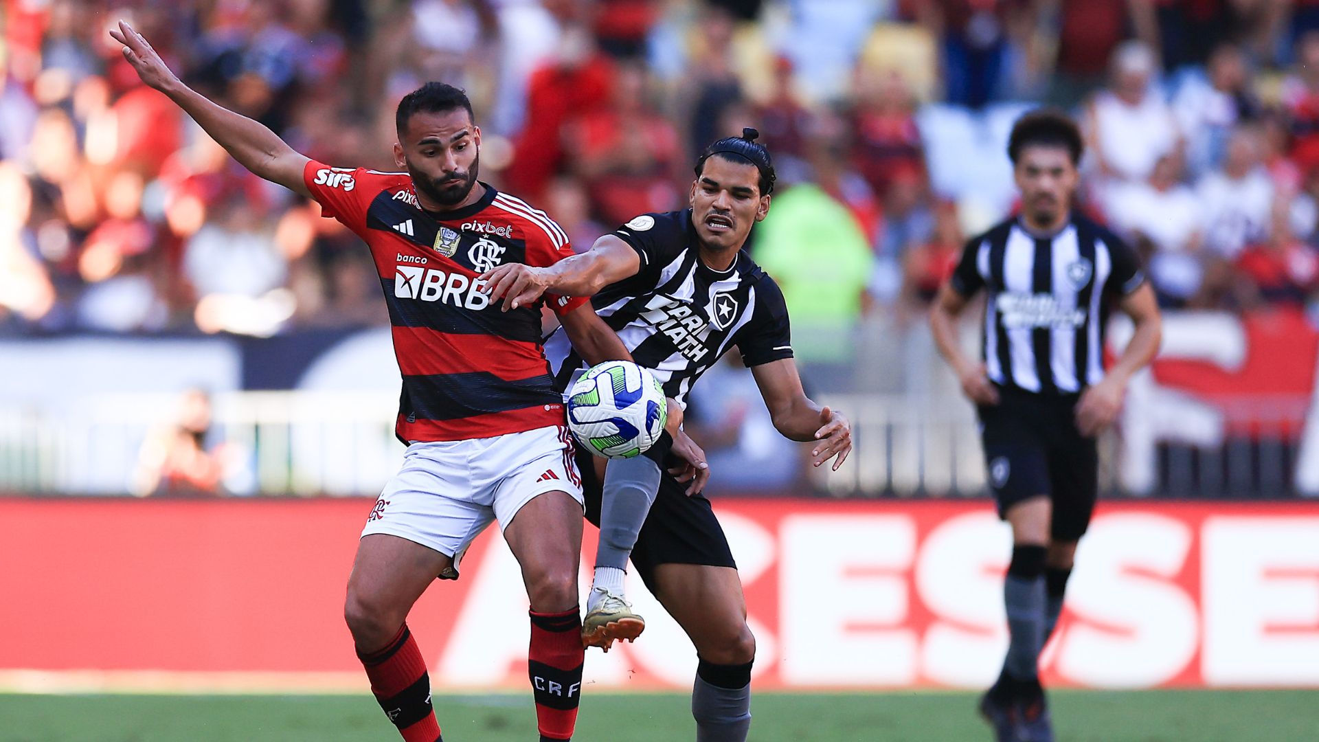 No primeiro turno, Flamengo e Botafogo se enfrentaram no Maracanã (Crédito: Getty Images)