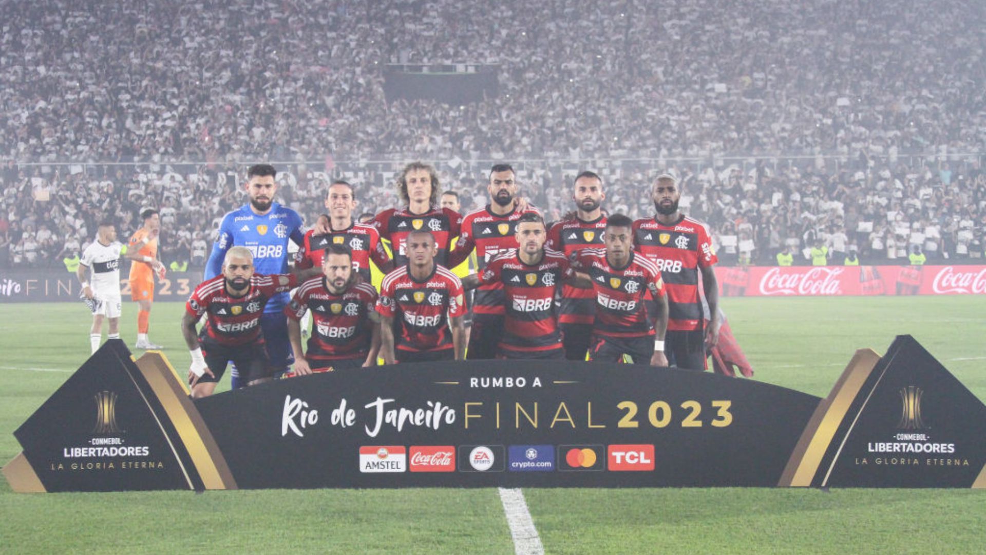 Time do Flamengo posando para foto
