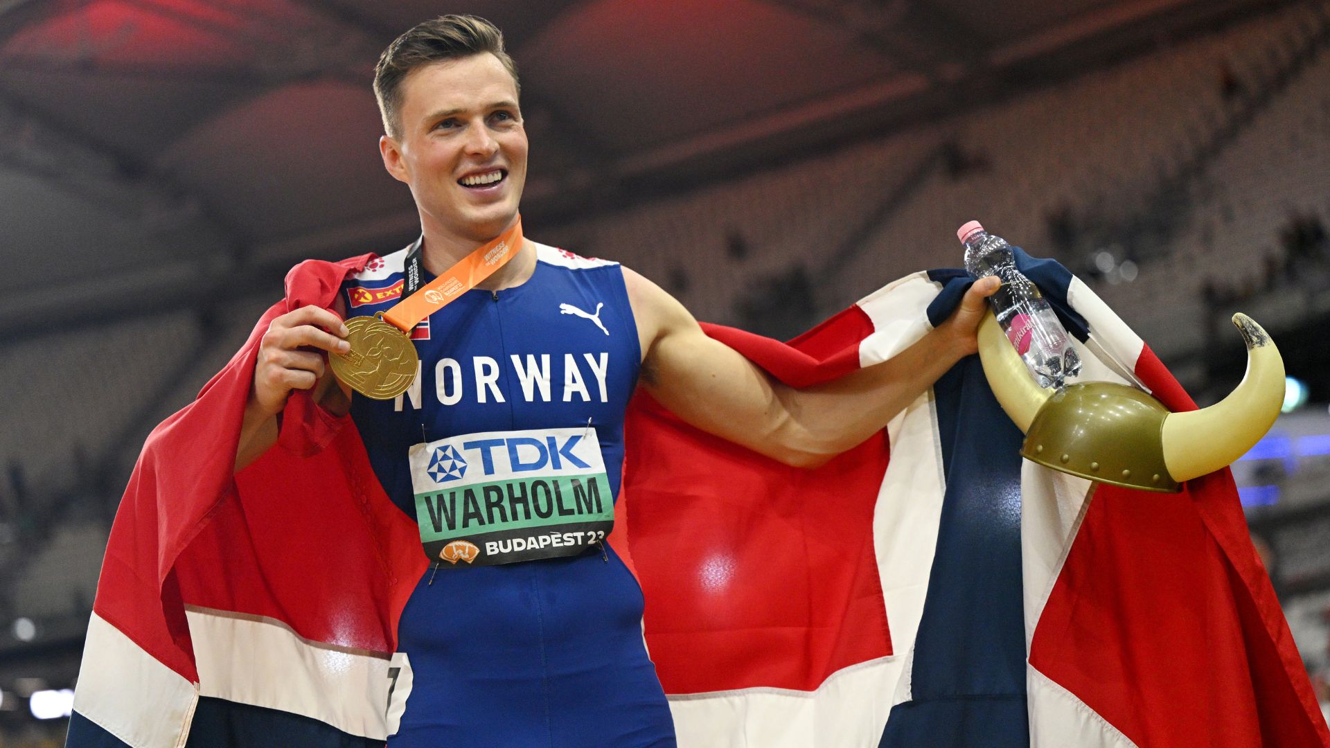 Karsten Warholm se consagrou campeão mundial em Budapeste (Crédito: Getty Images)