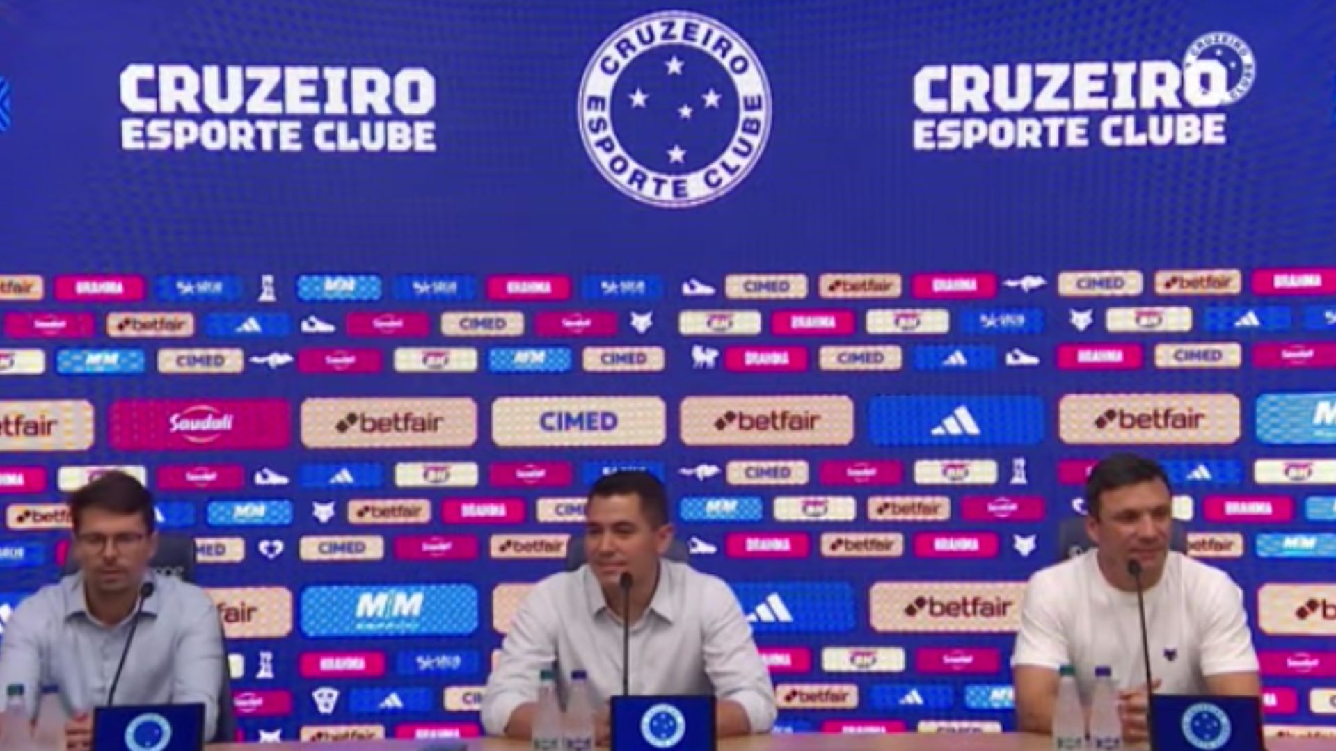 Apresentação de Zé Ricardo no Cruzeiro