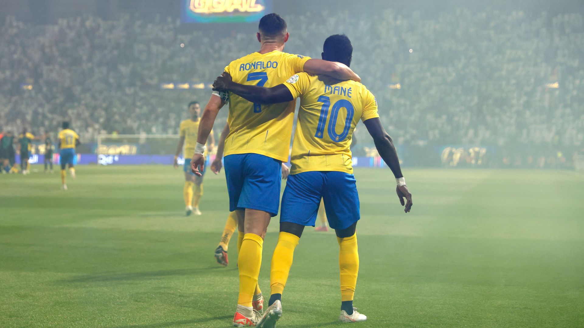 Cristiano Ronaldo e Mané comemorando juntos o primeiro gol do Al Nassr (Crédito: GettyImages)