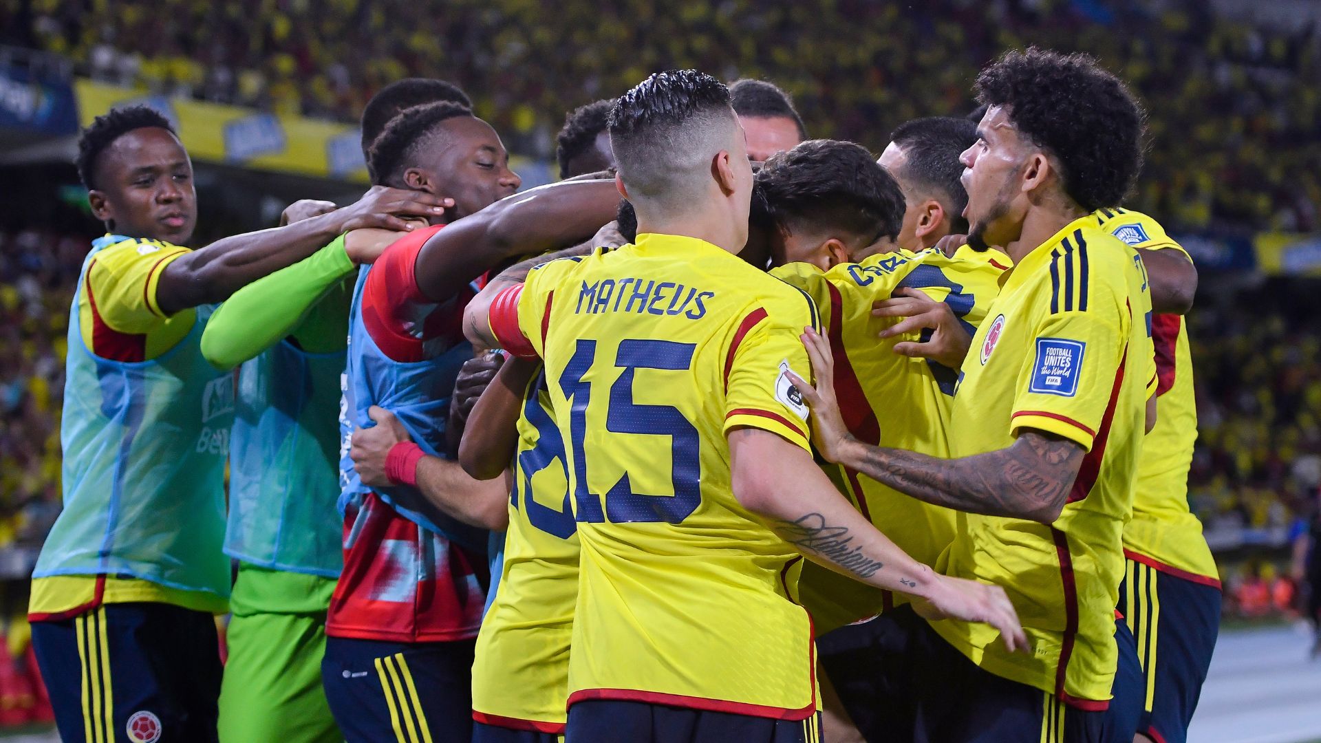 Comemoração do gol de Borré, que deu a vitória a Colômbia (Crédito: Getty Images)