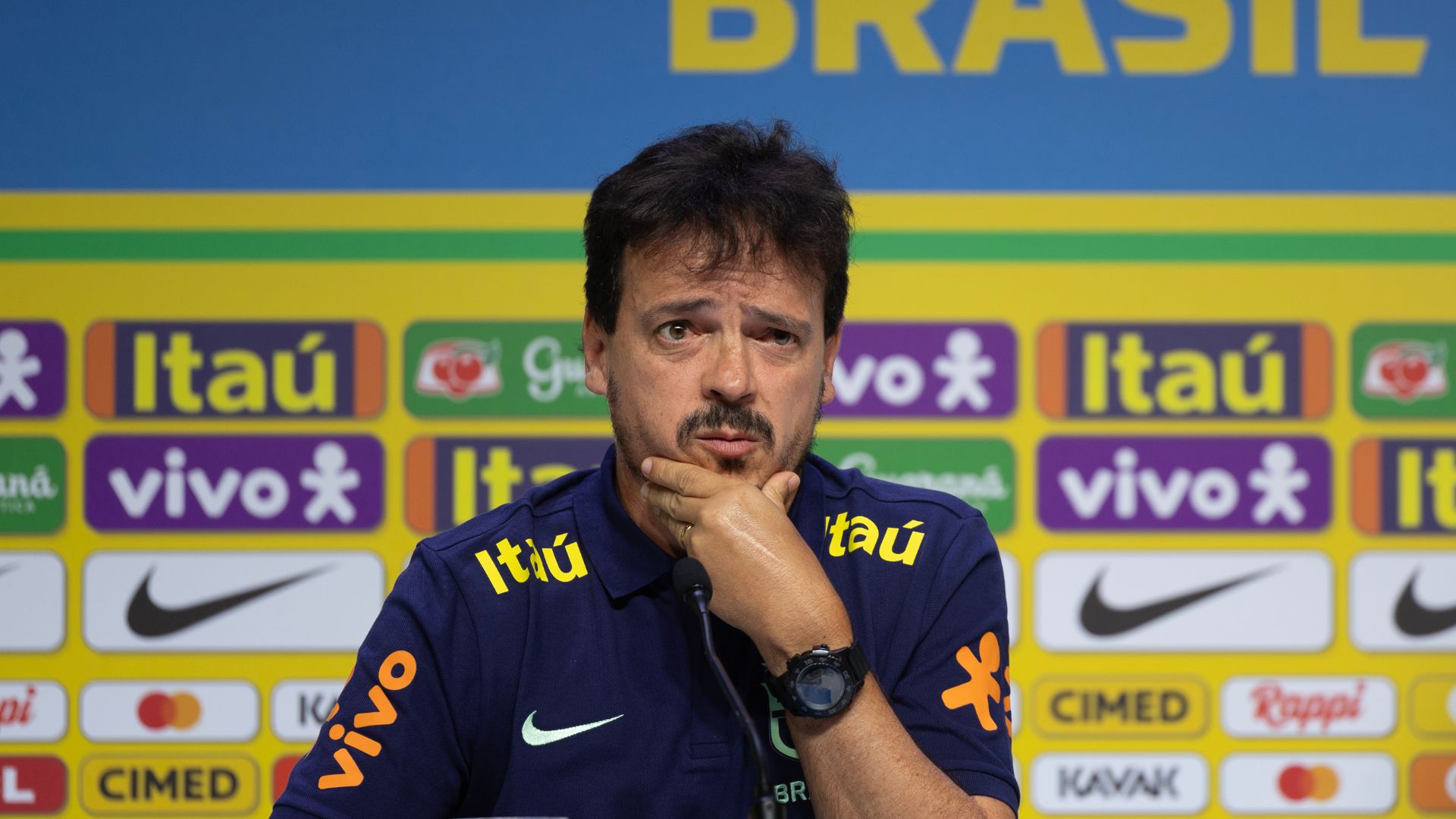 Fernando Diniz fez sua segunda convocação como treinador interino da Seleção Brasileira (Crédito: Thais Magalhães / CBF)
