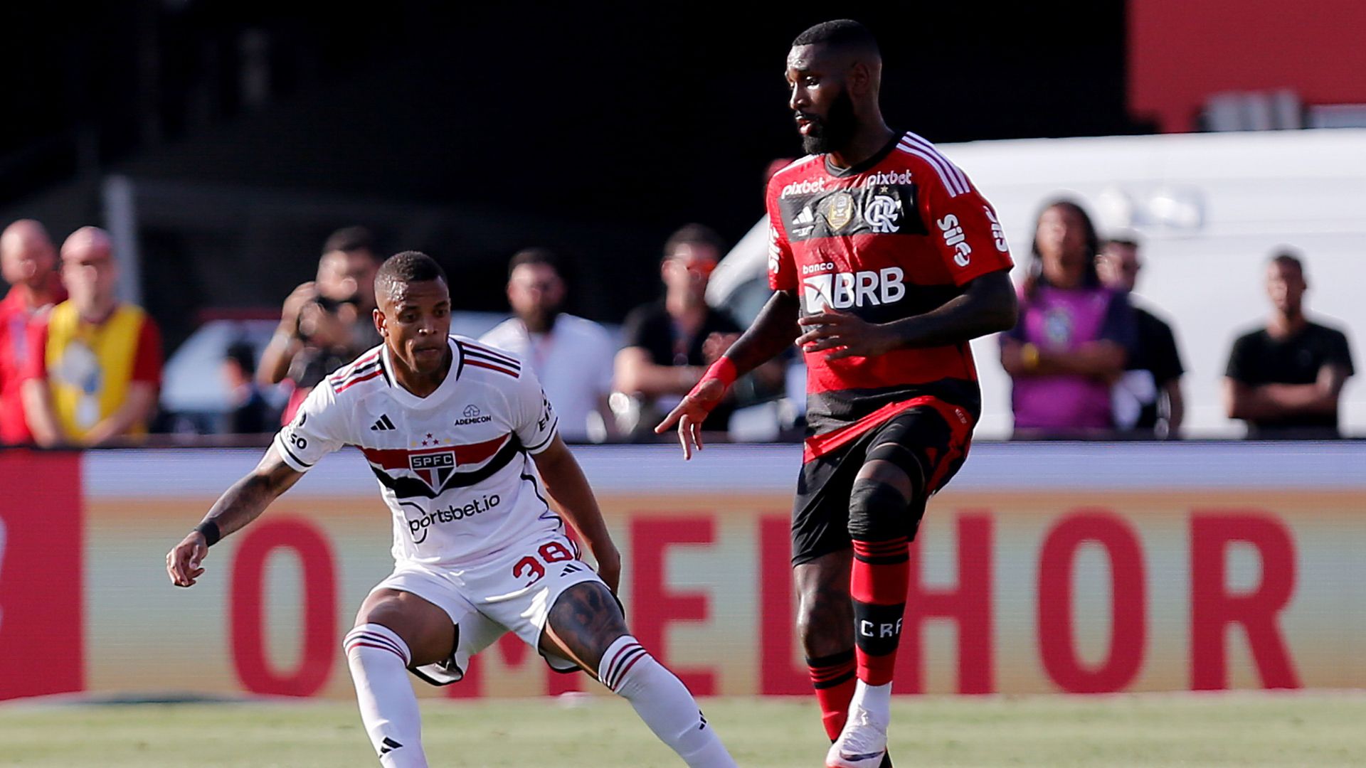 São Paulo e Flamengo em ação