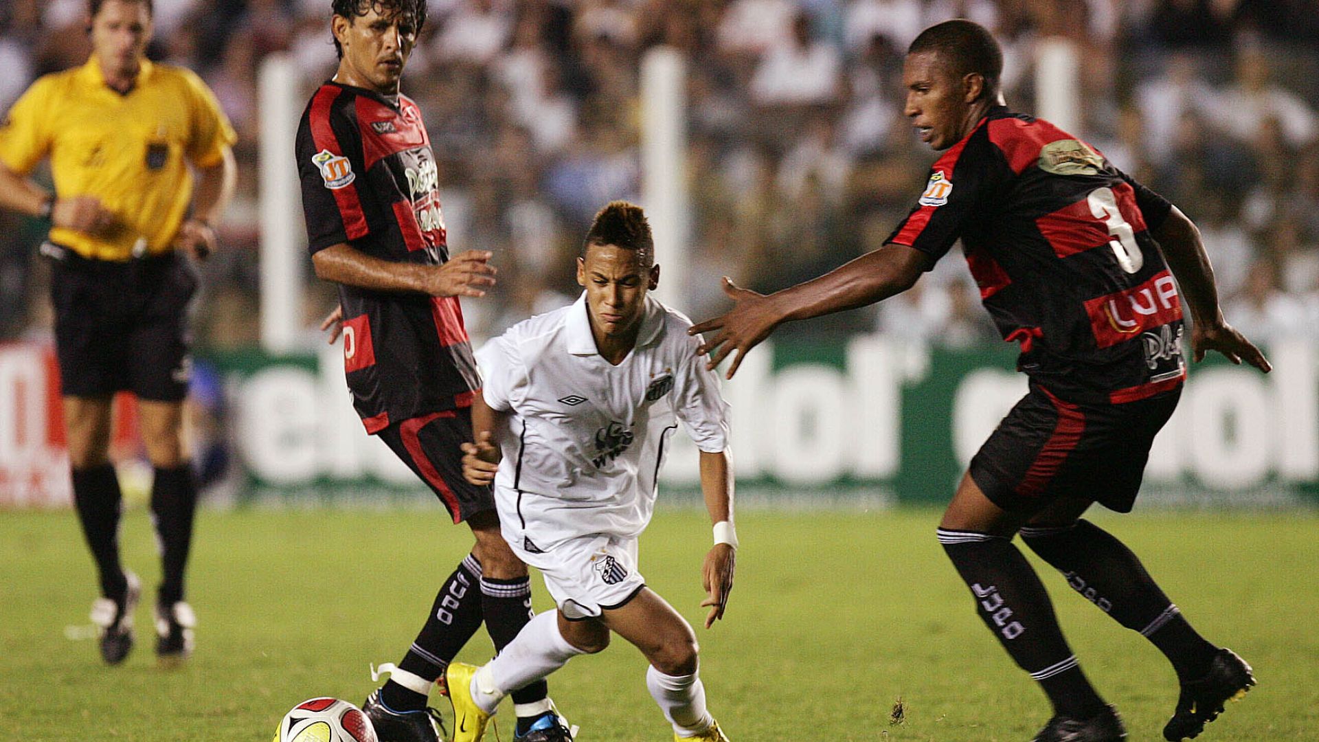 Neymar em ação pelo Santos