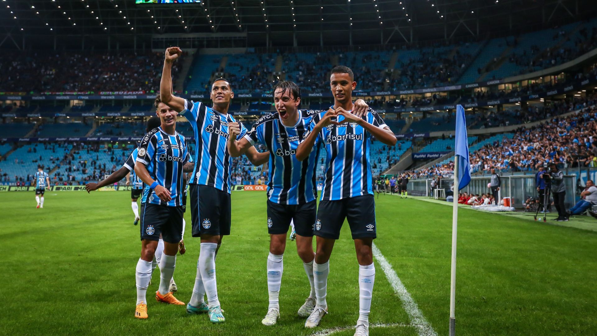 Grêmio venceu Flamengo de virada no Brasileirão