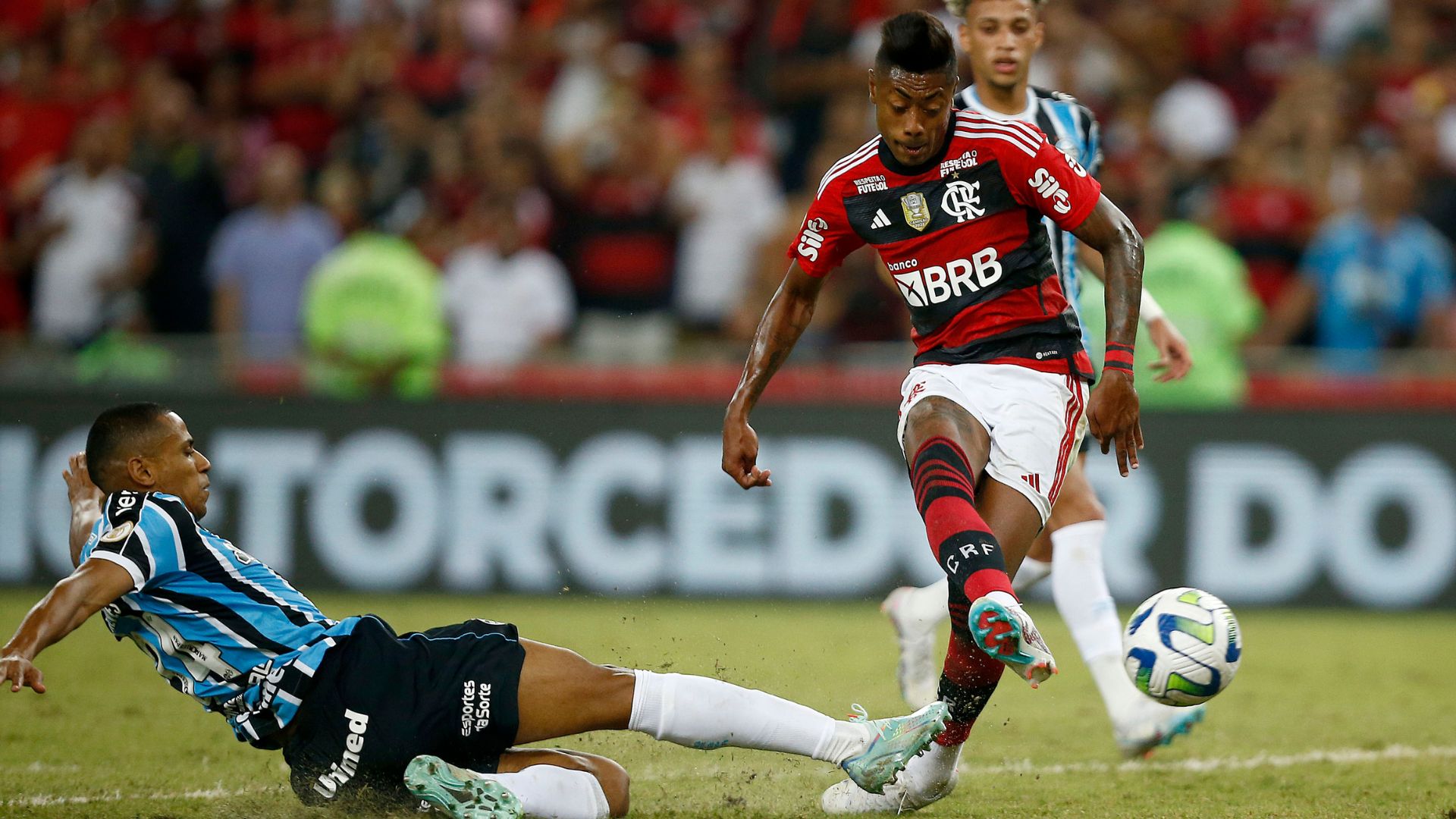 Flamengo x Cruzeiro e Grêmio x Santos são os destaques da 1ª rodada