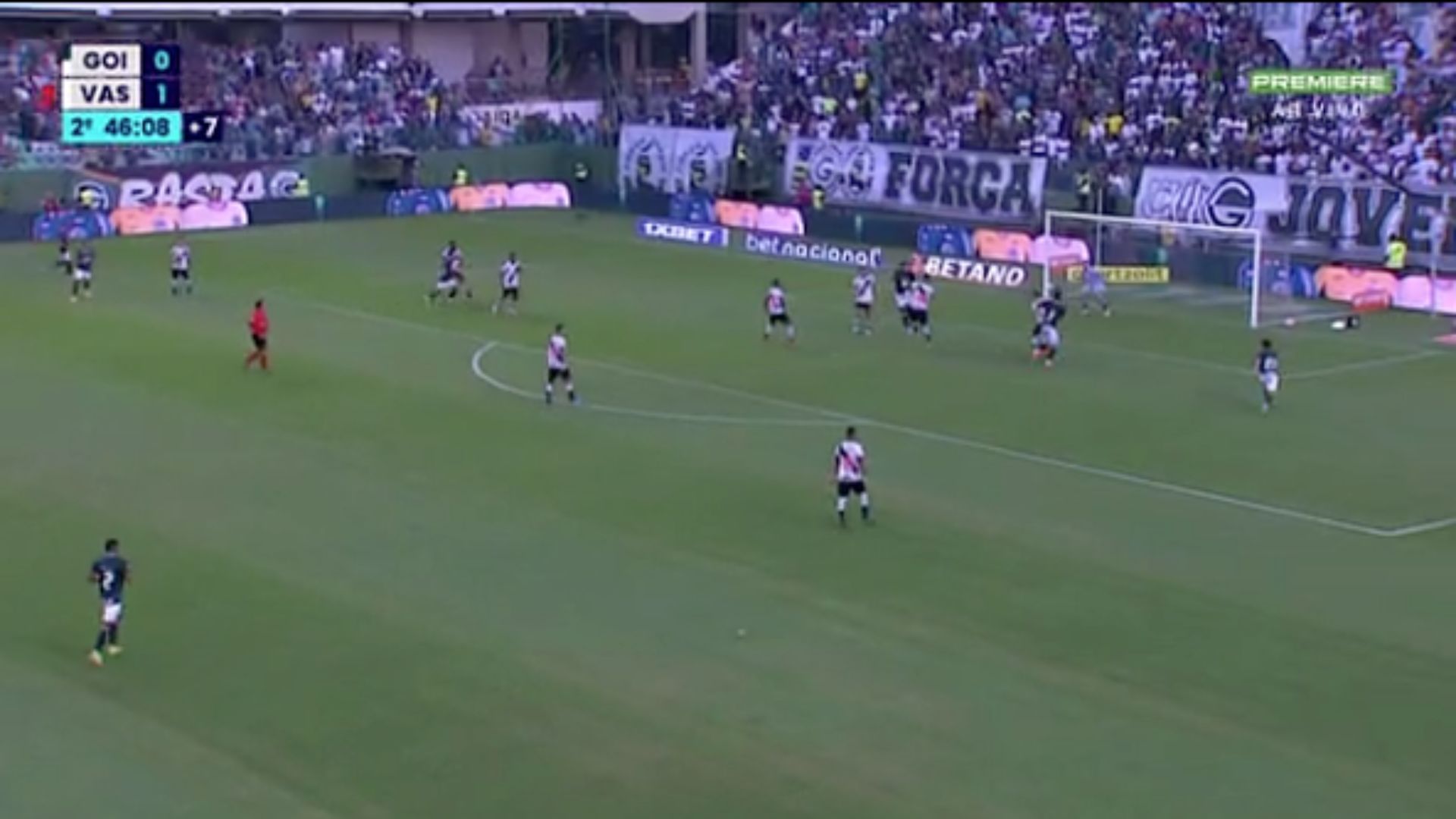 Momento do gol do Goiás no Brasileirão