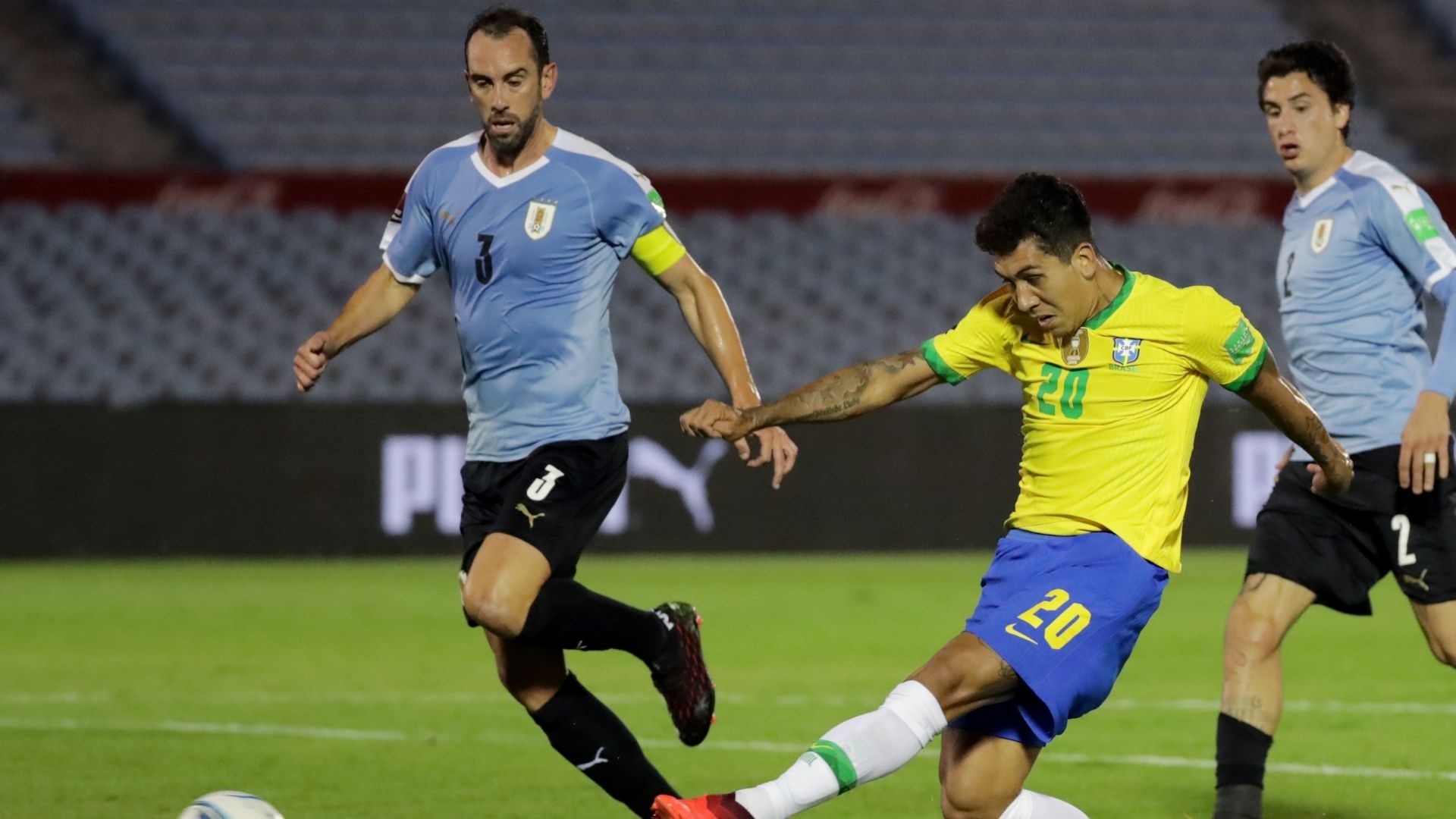 Último jogo entre Brasil e Uruguai no Estádio Centenário, em 2020 (Crédito: Getty Images)