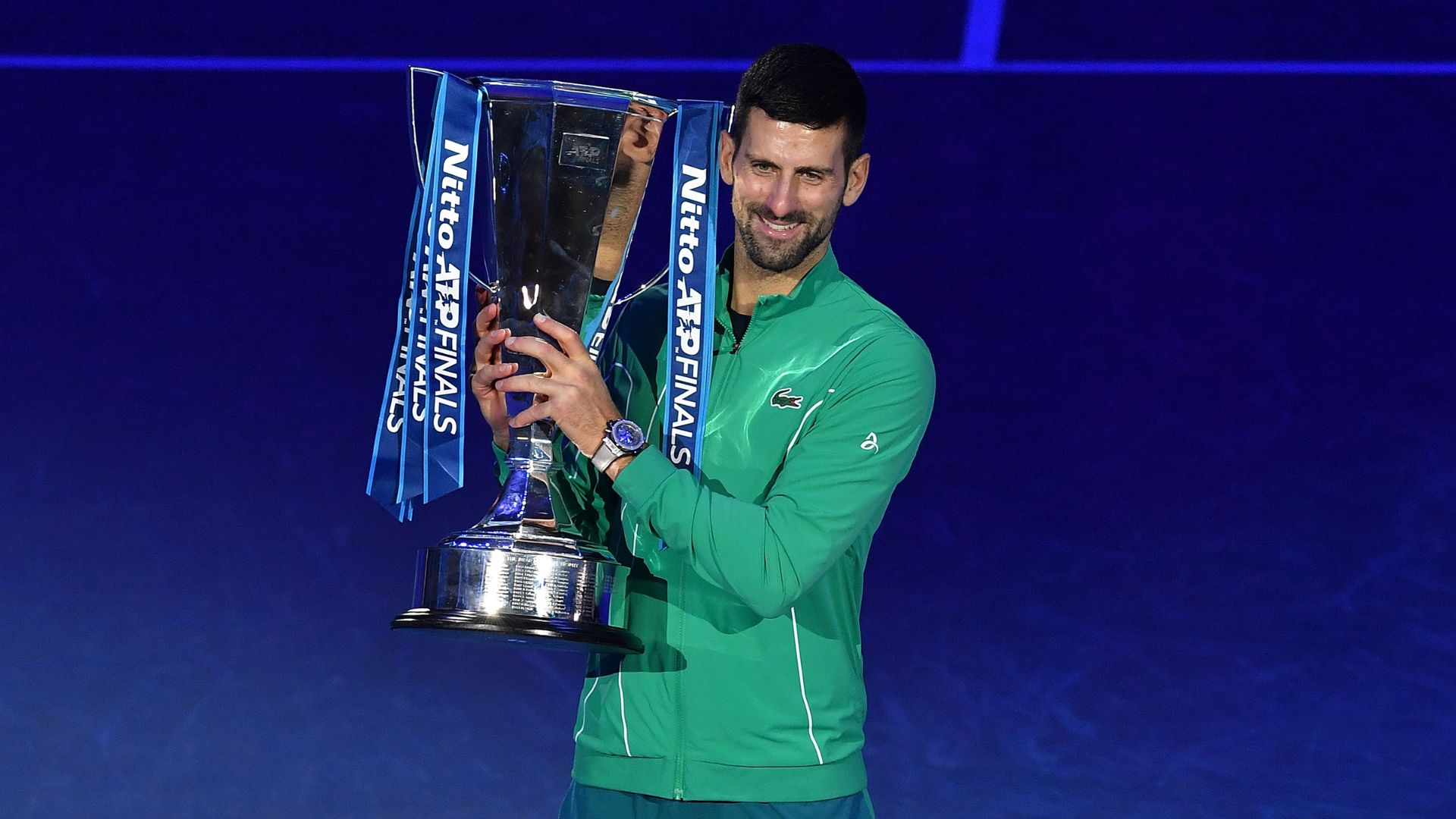 Djokovic após vencer o ATP Finals contra Jannik Sinner (Crédito: Getty Images)