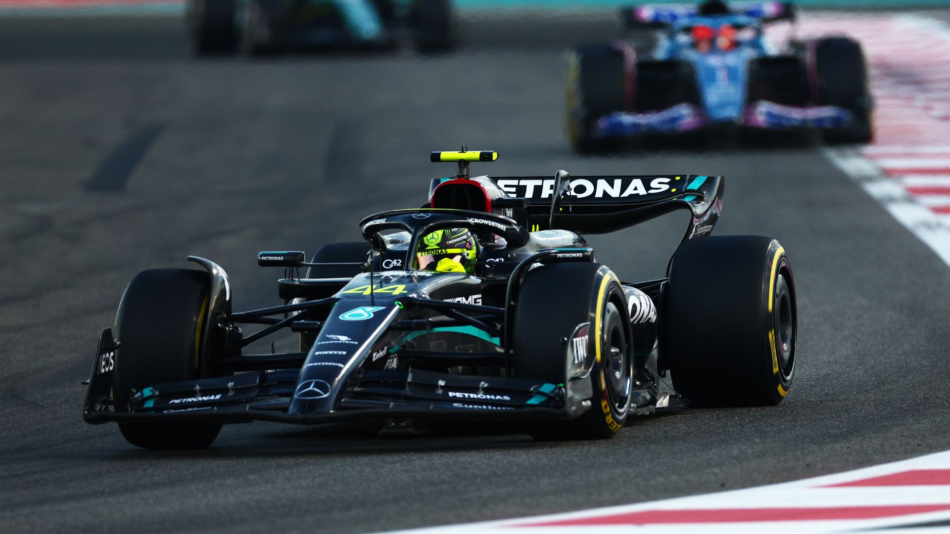 Hamilton em ação no GP de Abu Dhabi 