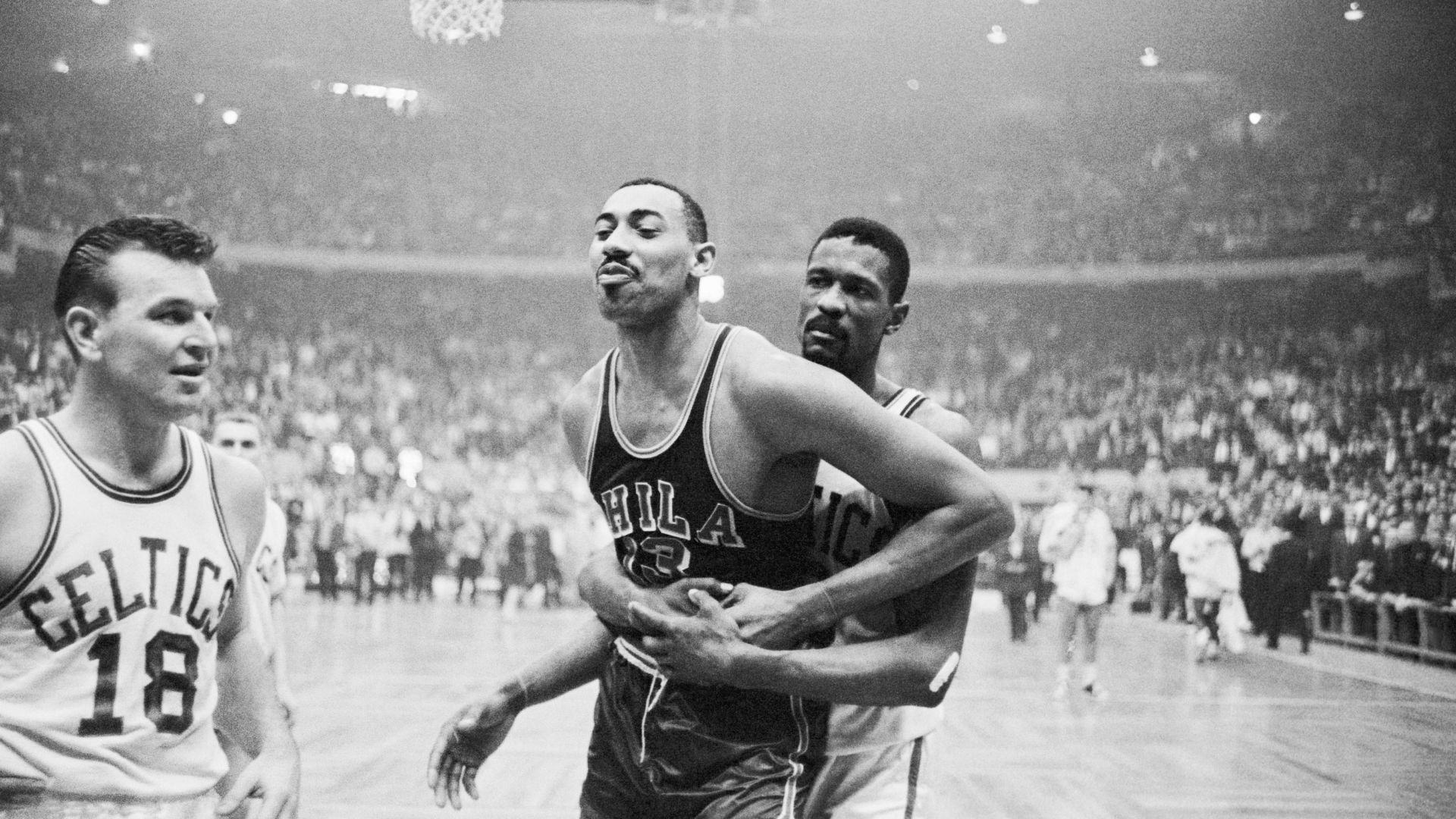 Bill Russell e Wilt Chemberlain se enfrentaram na NBA na década de 1950