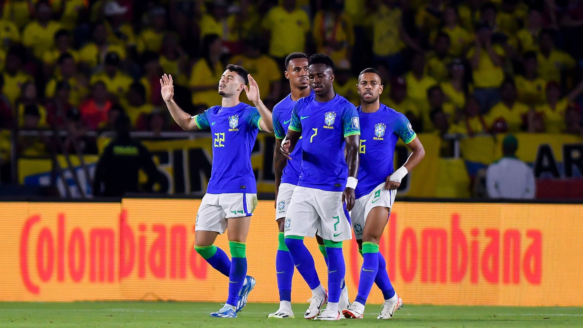 Brasil comemorando gol nas Eliminatórias