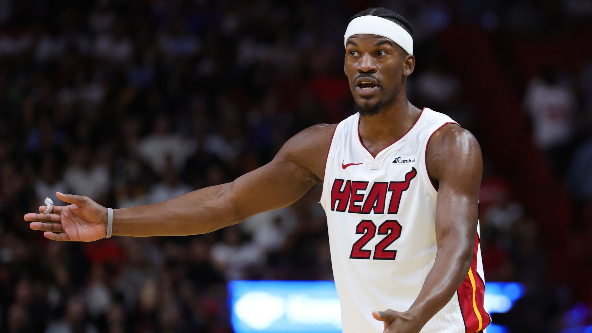 Jimmy Butler detona temporada do Miami Heat na NBA
