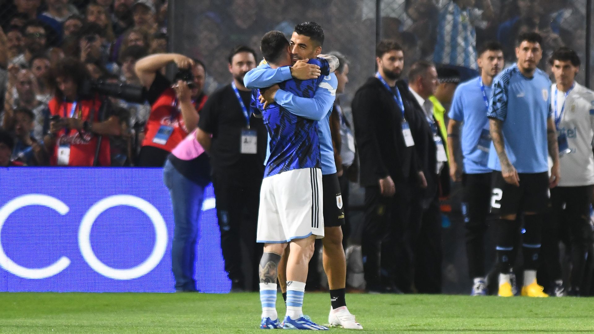 Suárez e Messi juntos em partida válida pelas Eliminatórias 